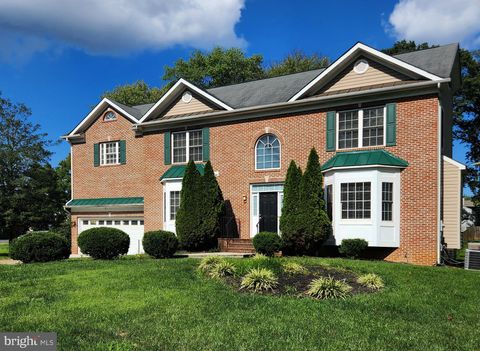 Homes For Rent - 610 Meadow Lane<br/> VIENNA, VA 22180