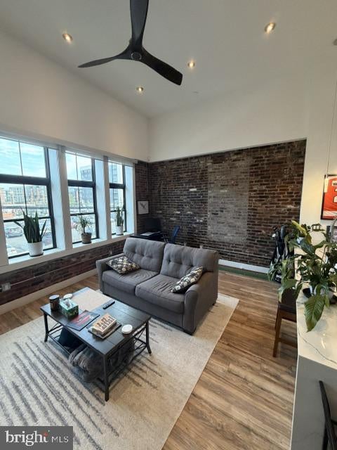 620 N FRONT STREET 2F