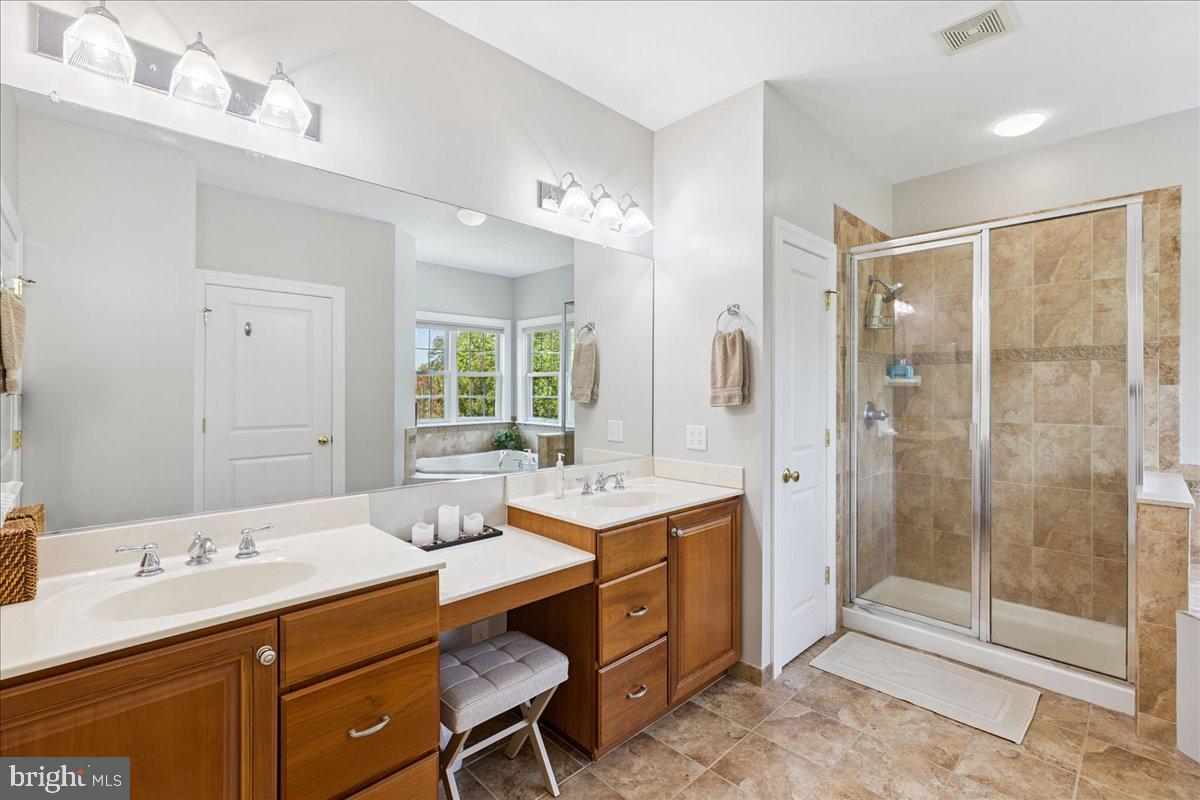 COVENTRY MEADOWS - Residential