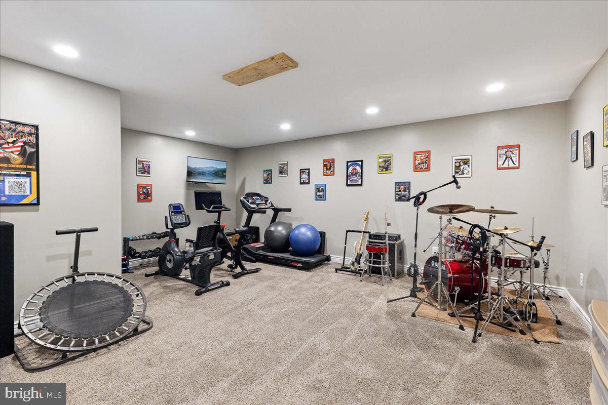 COVENTRY MEADOWS - Residential