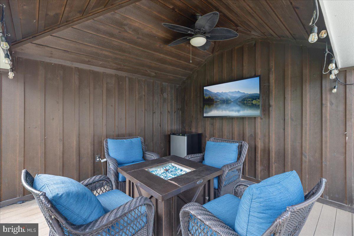 COVENTRY MEADOWS - Residential