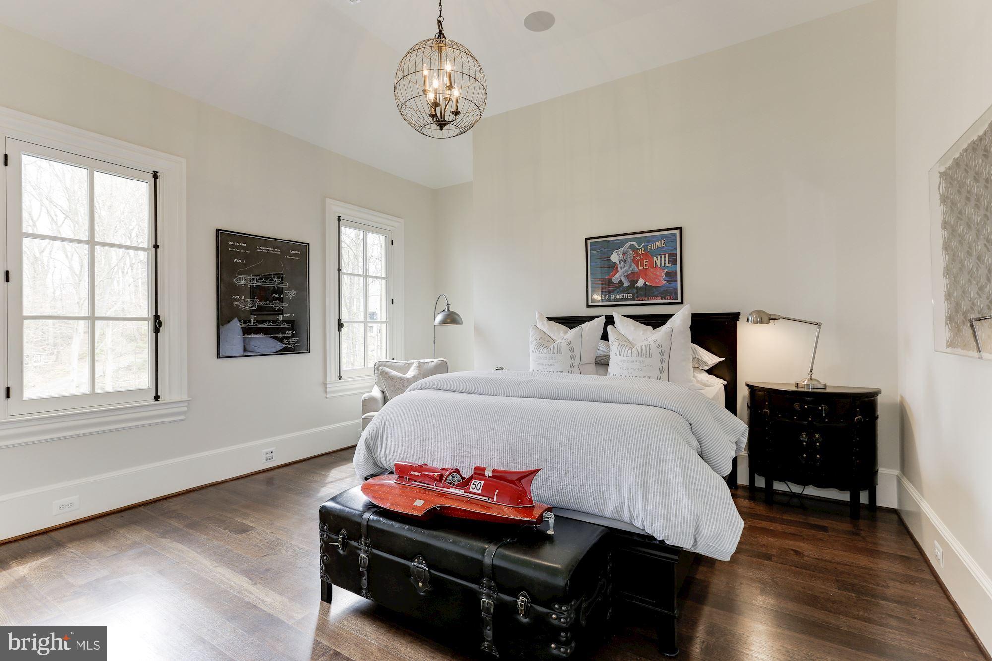 LANGLEY OAKS - Residential