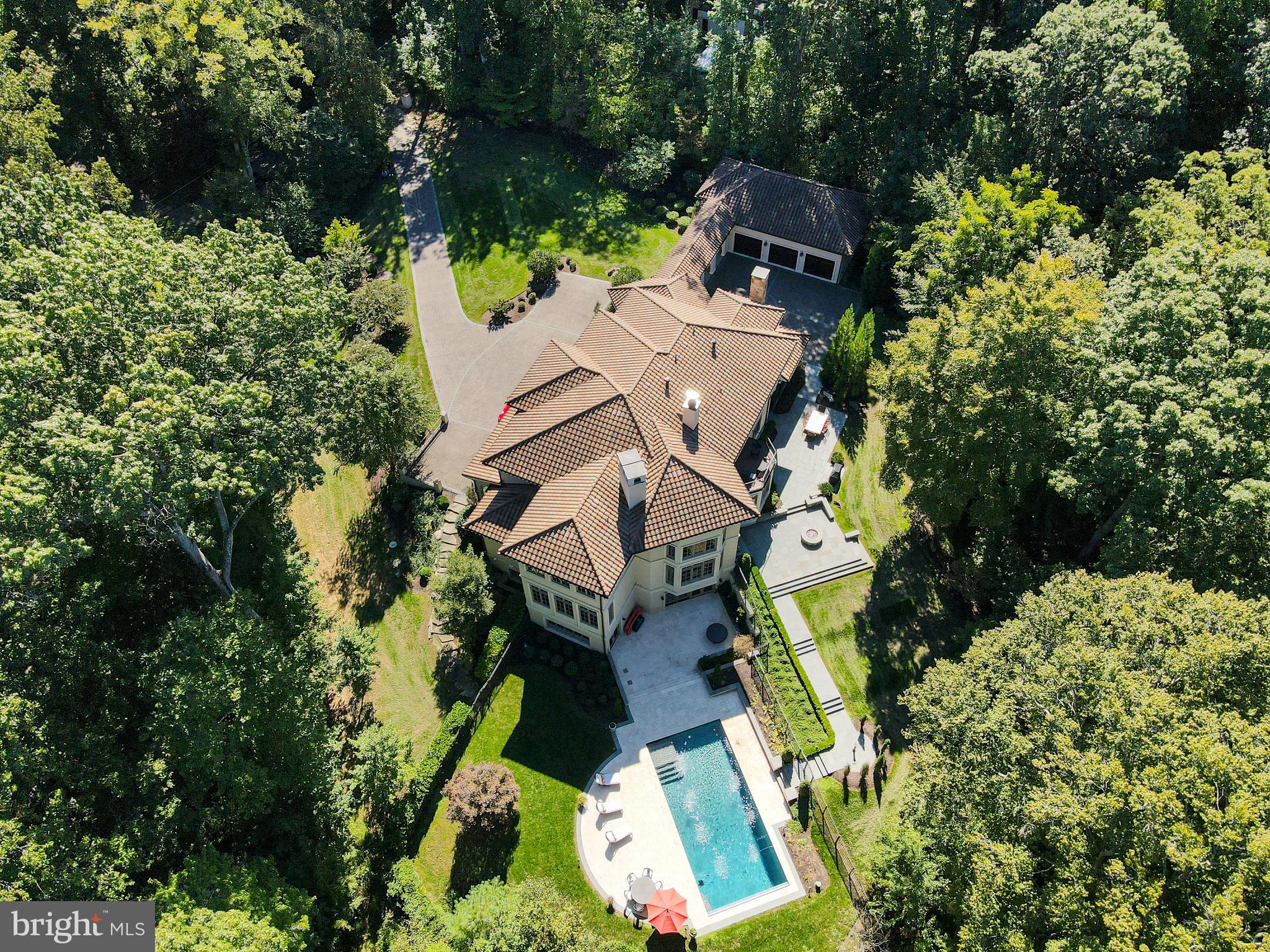 LANGLEY OAKS - Residential