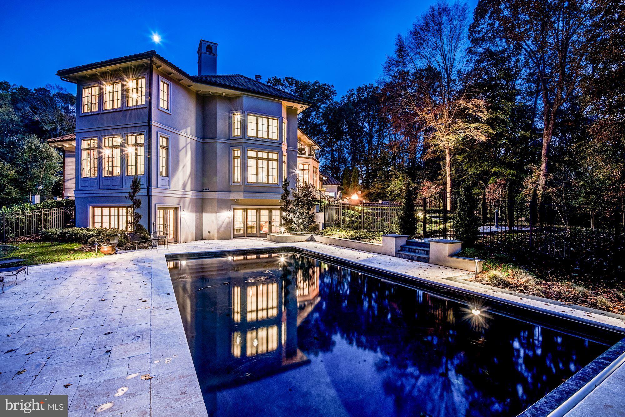 LANGLEY OAKS - Residential