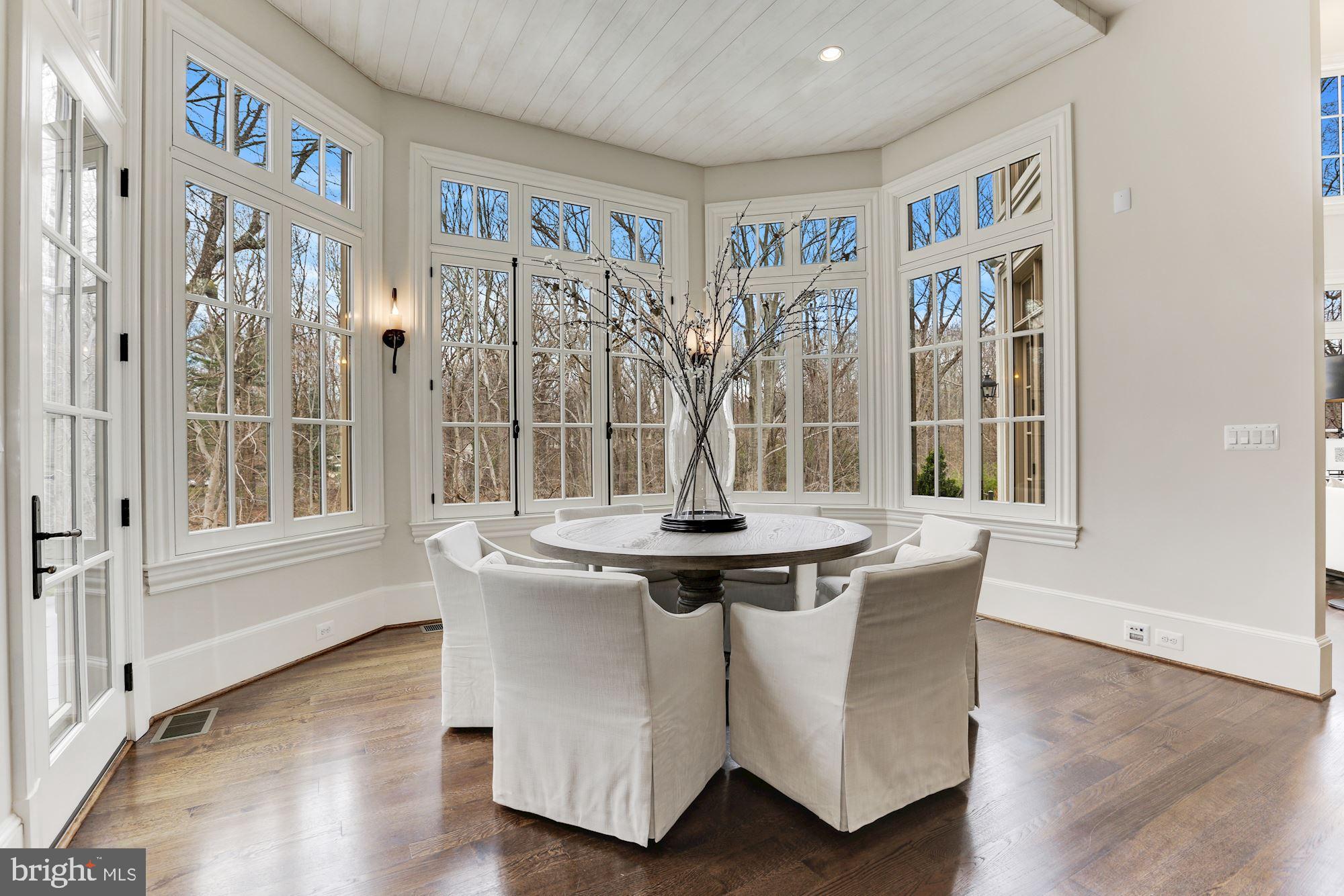 LANGLEY OAKS - Residential