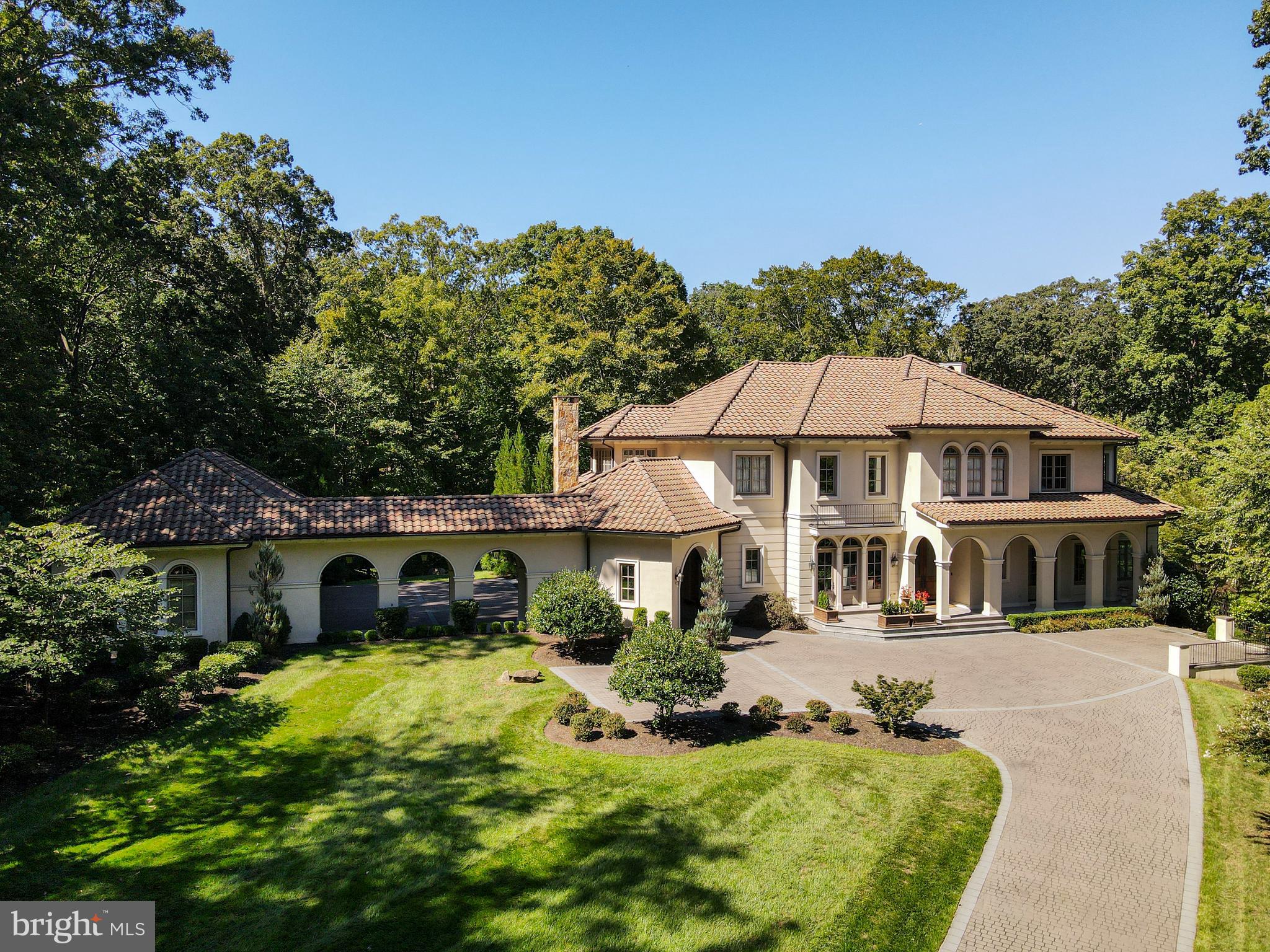 LANGLEY OAKS - Residential