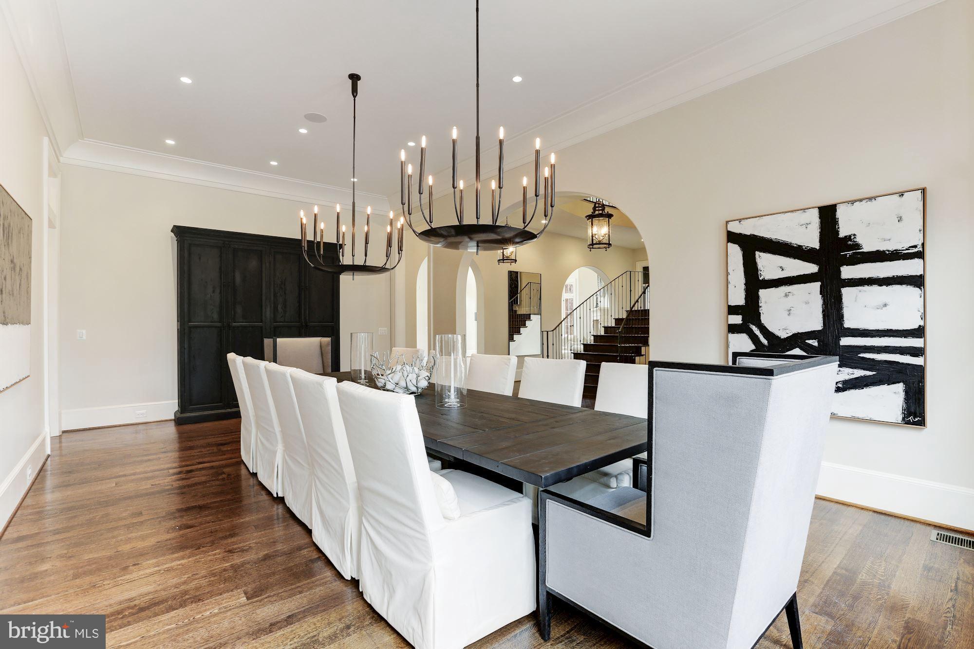 LANGLEY OAKS - Residential