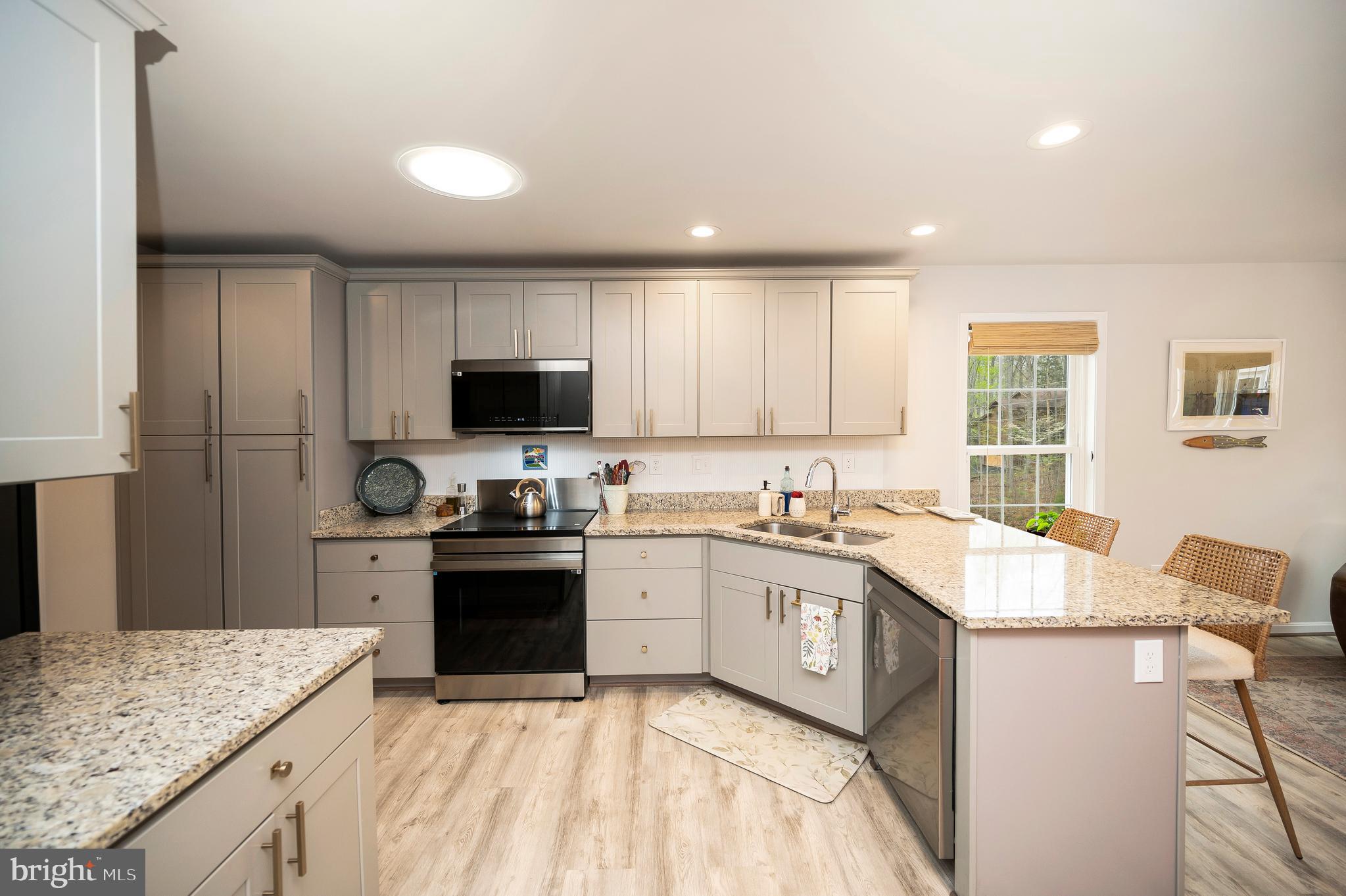 LAKE OF THE WOODS - Residential