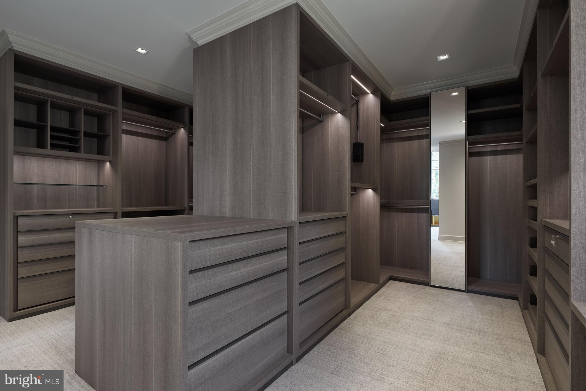 WESLEY HEIGHTS - Residential