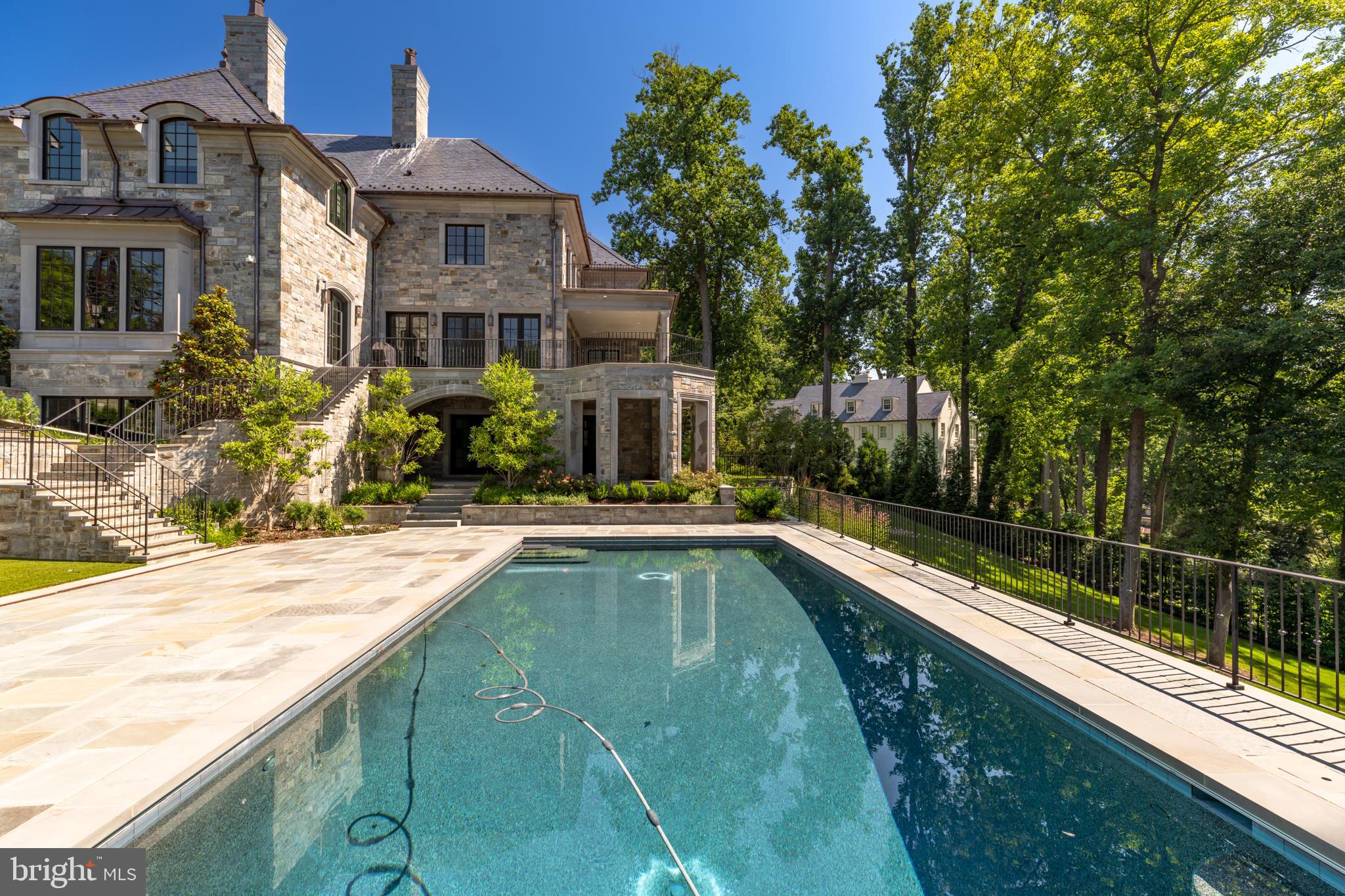 WESLEY HEIGHTS - Residential