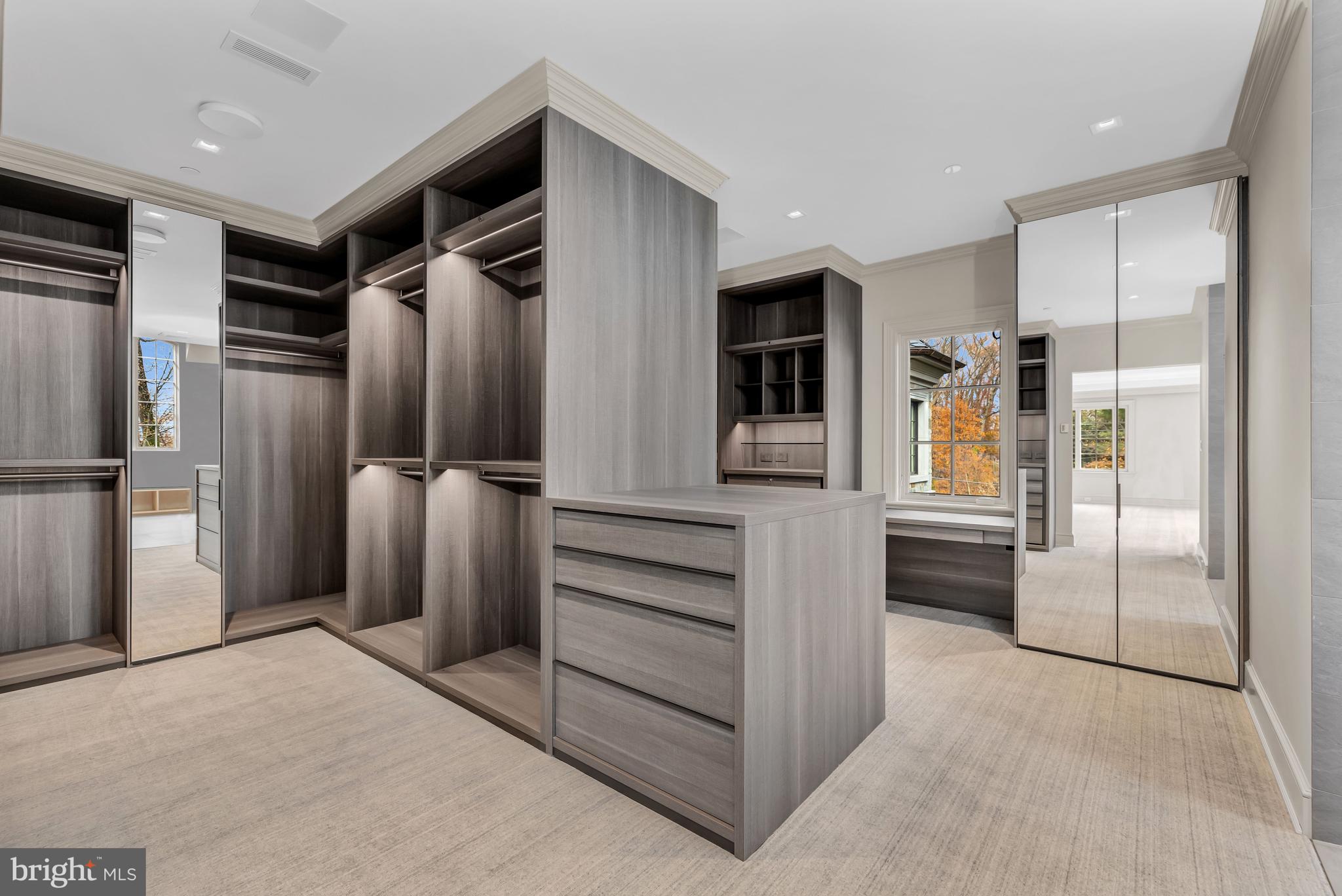 WESLEY HEIGHTS - Residential
