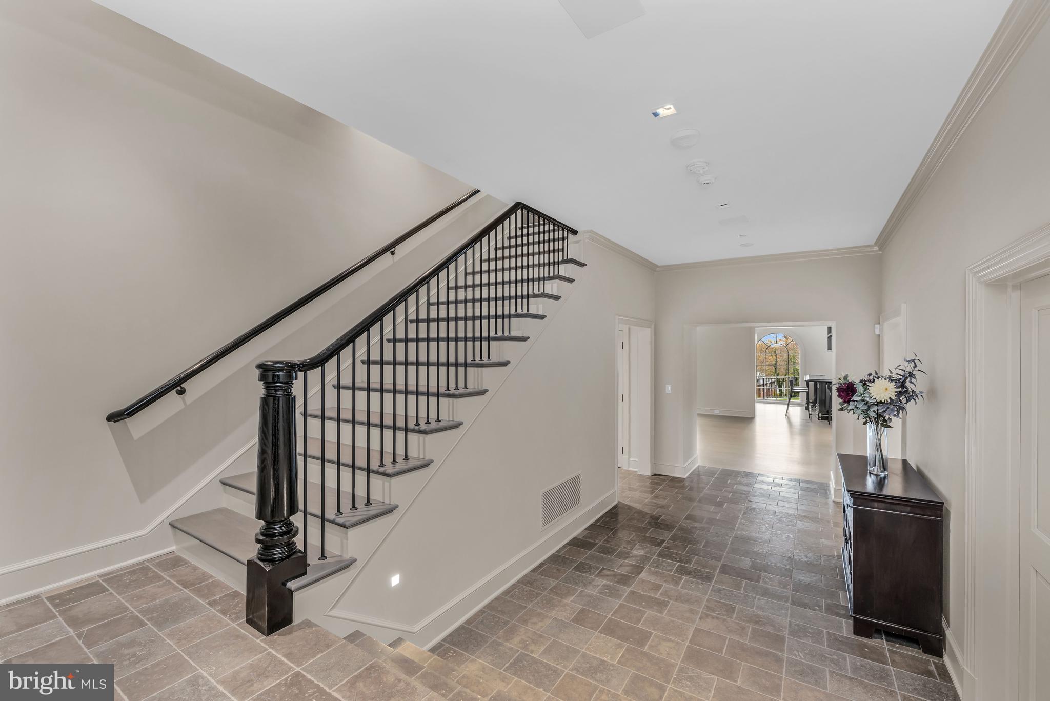 WESLEY HEIGHTS - Residential