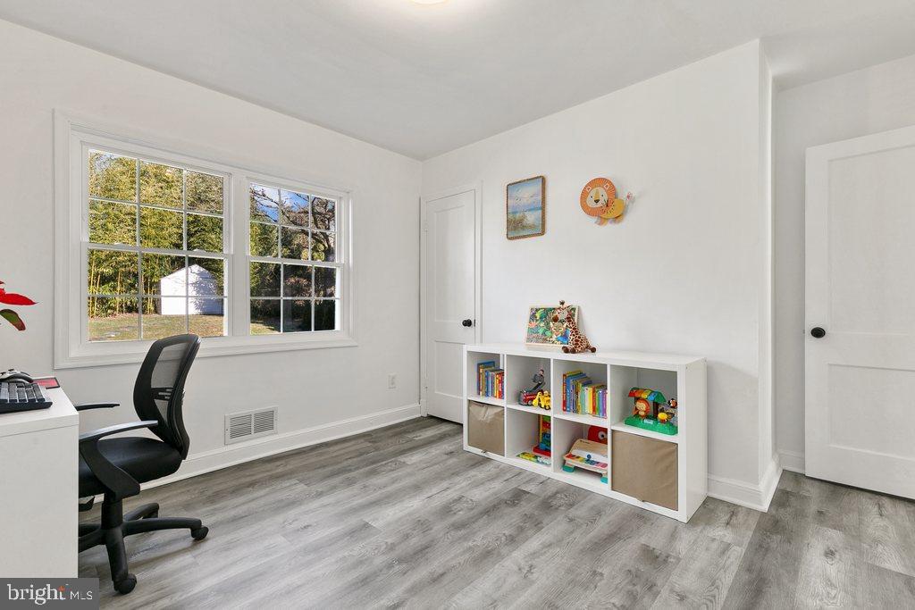 GLENVIEW - Residential