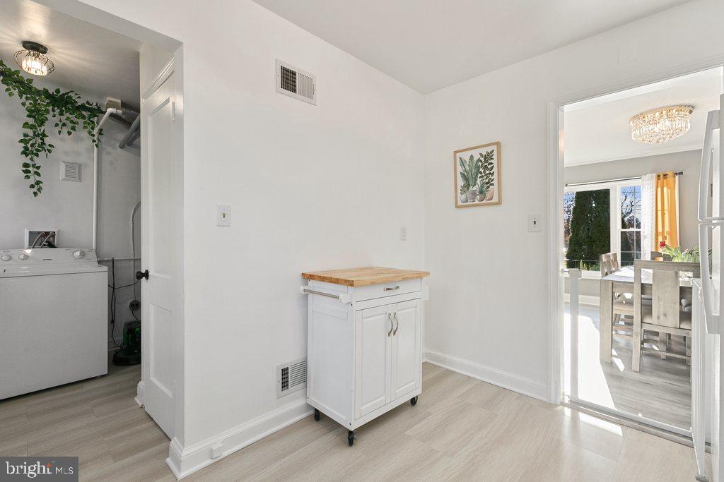 GLENVIEW - Residential