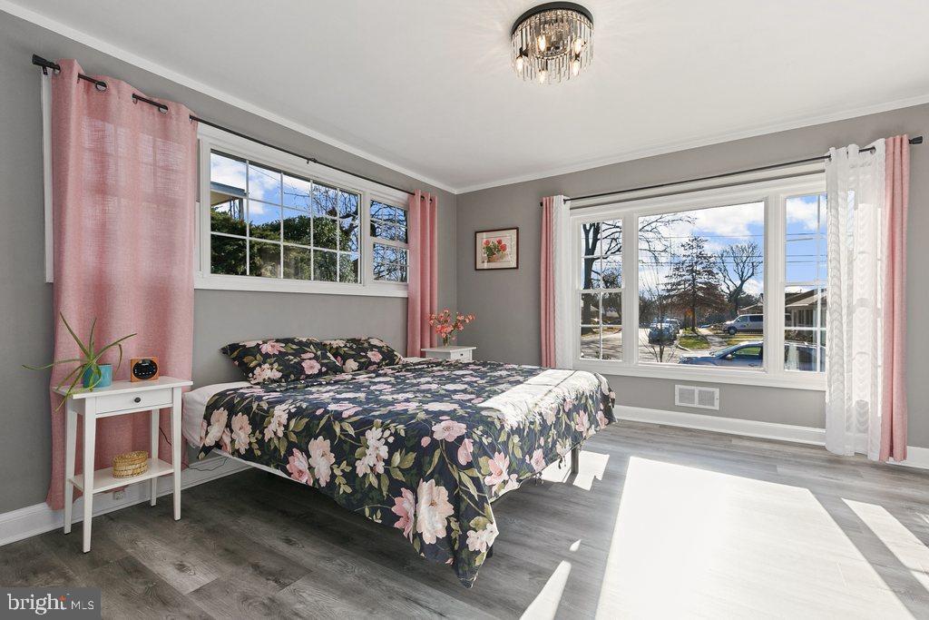 GLENVIEW - Residential