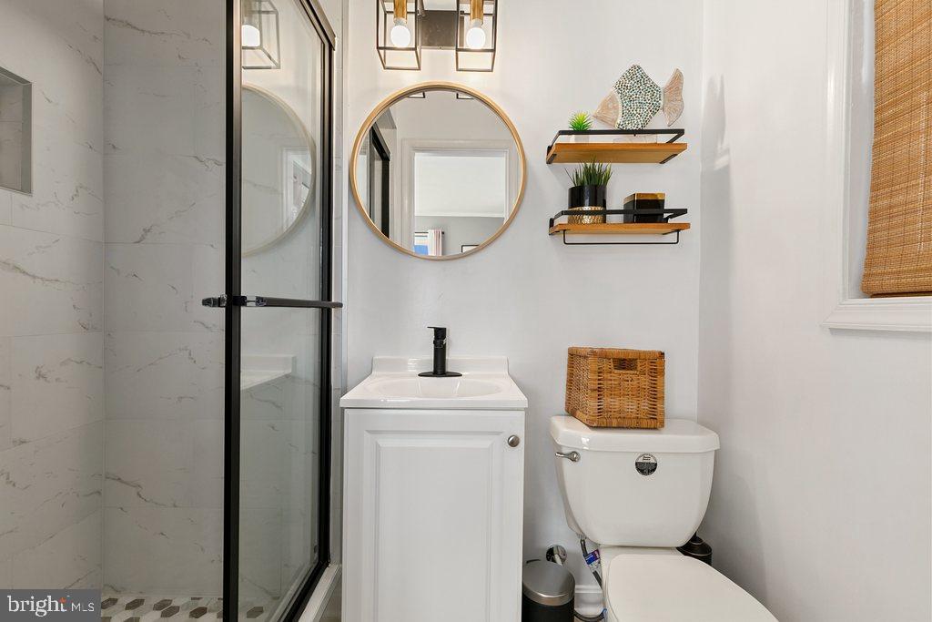 GLENVIEW - Residential