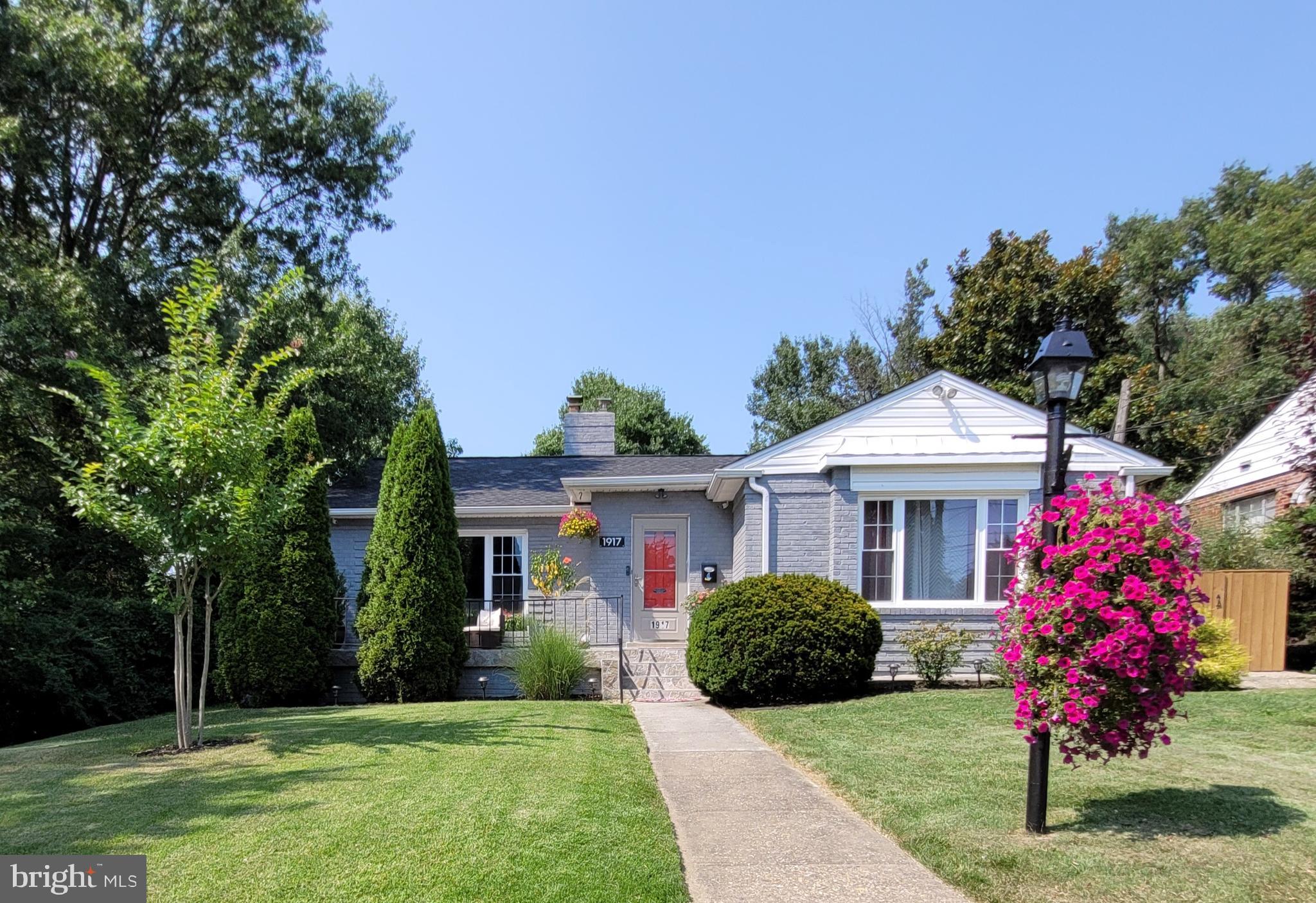 GLENVIEW - Residential