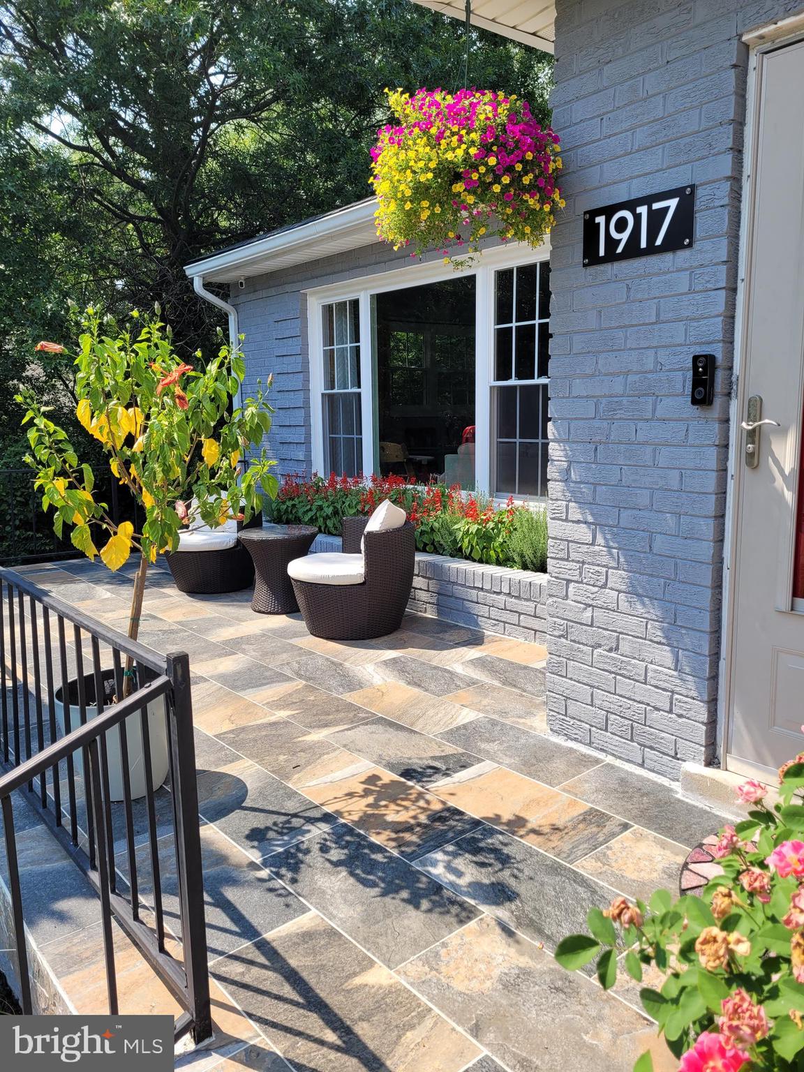 GLENVIEW - Residential