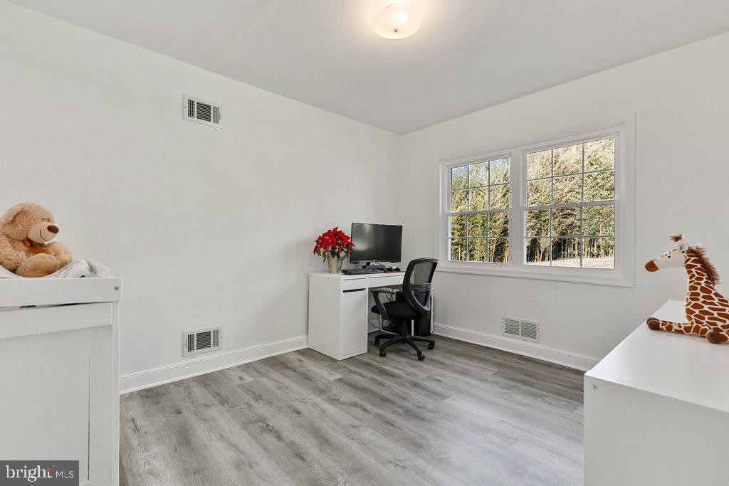 GLENVIEW - Residential