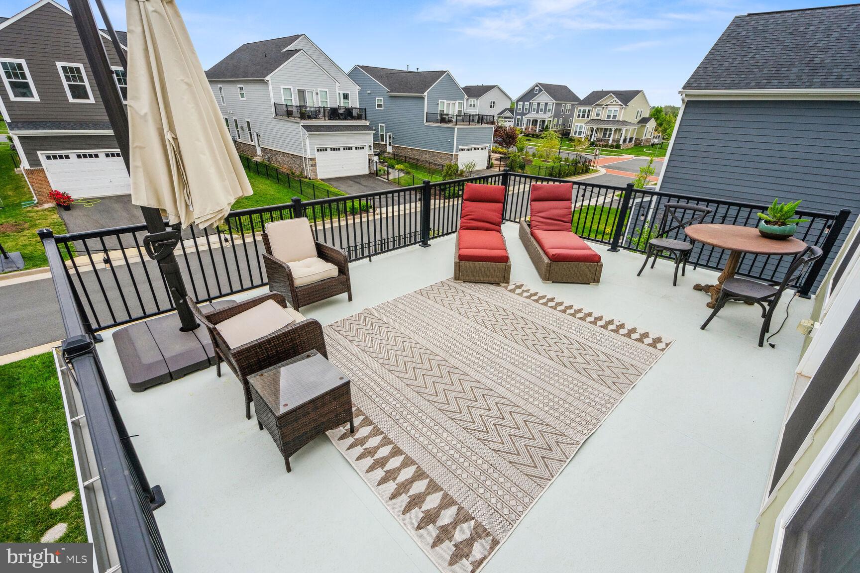 MEADOW BROOK FARM - Residential