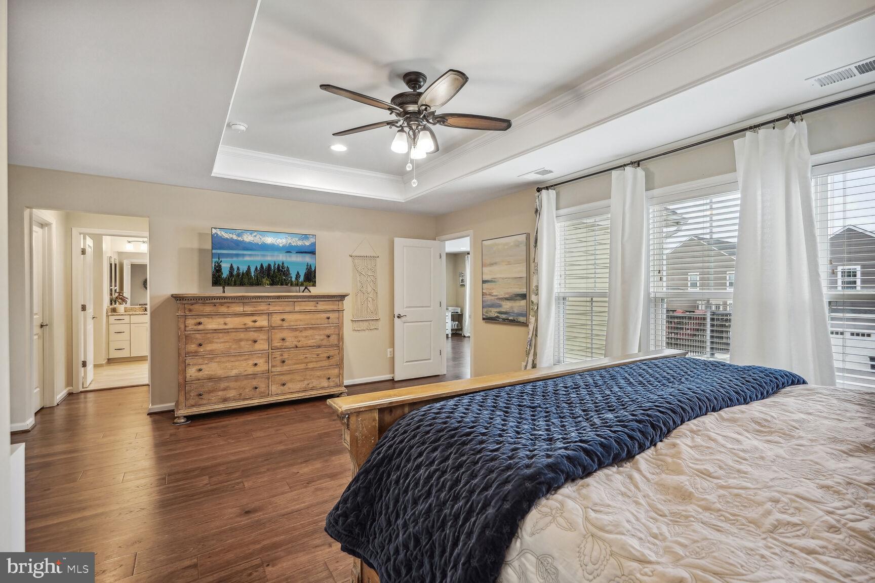 MEADOW BROOK FARM - Residential