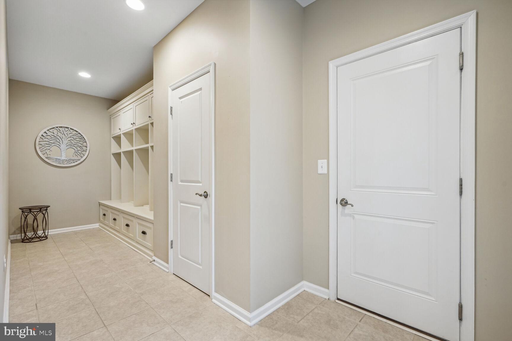 MEADOW BROOK FARM - Residential