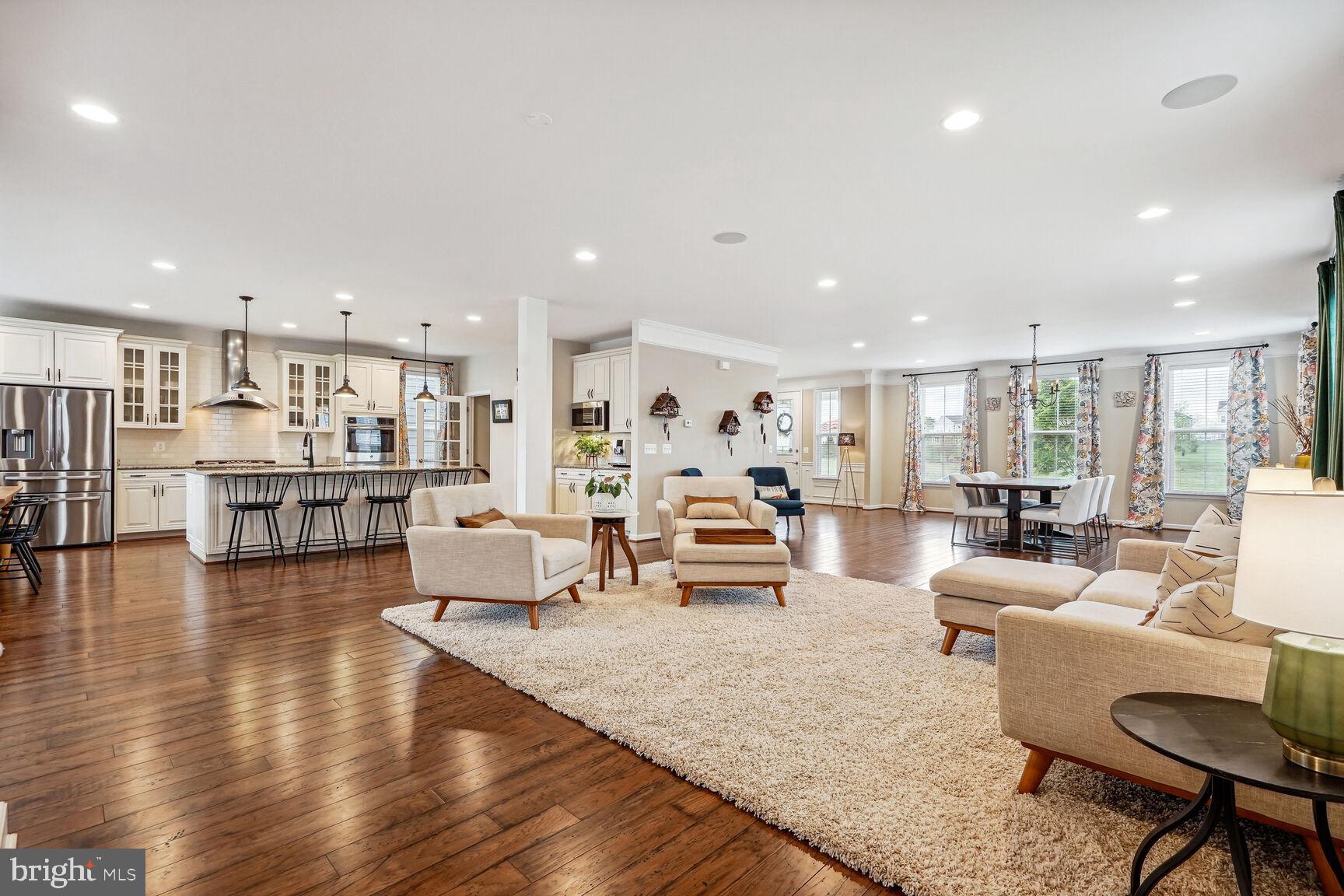 MEADOW BROOK FARM - Residential