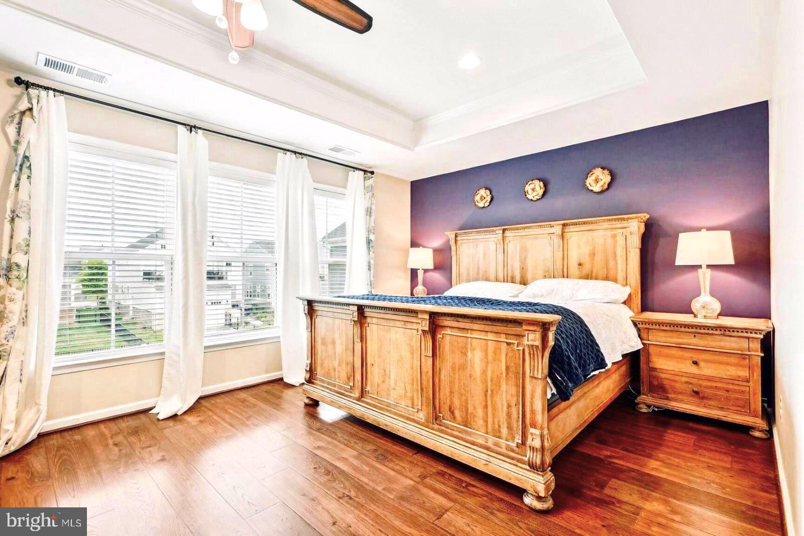 MEADOW BROOK FARM - Residential