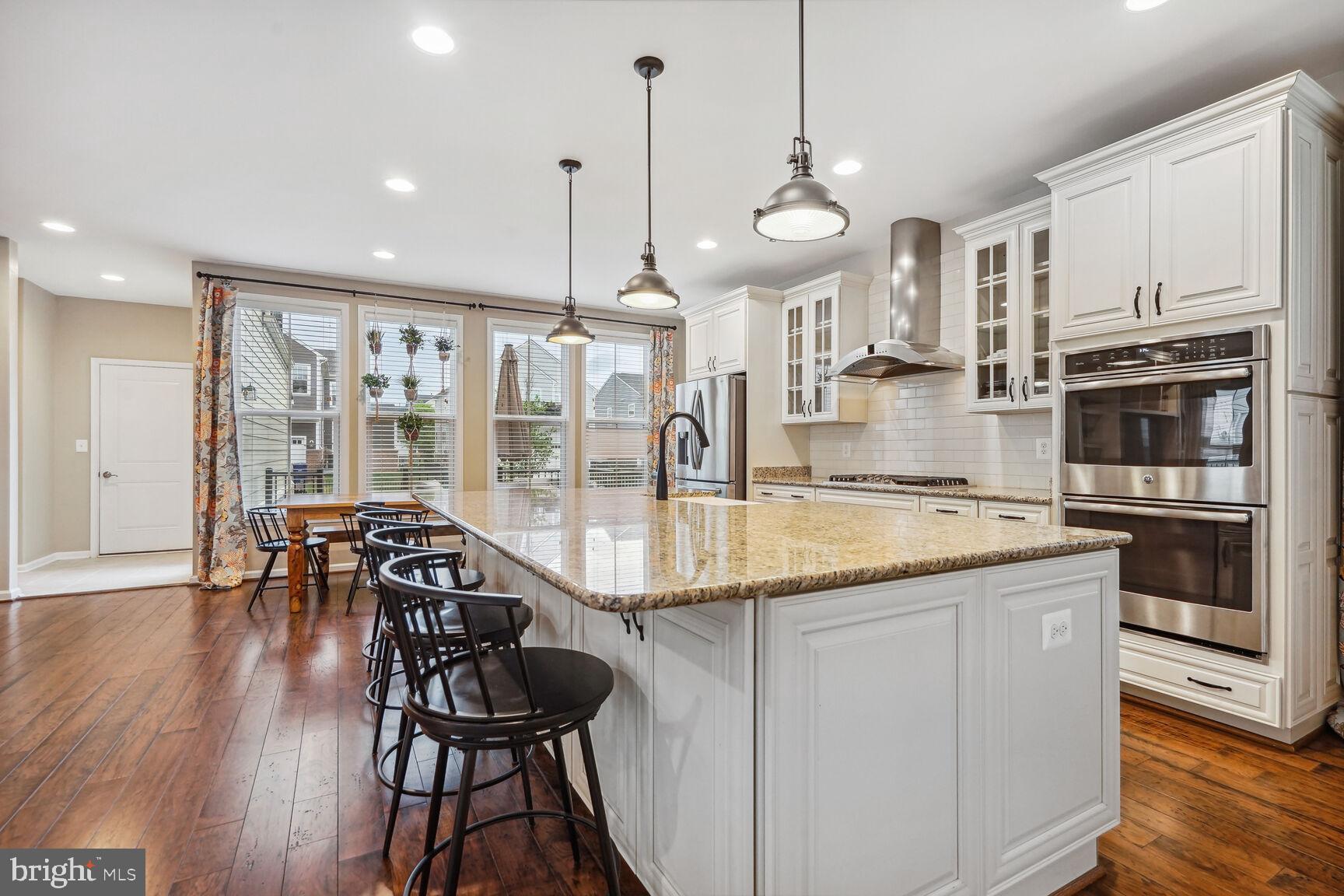 MEADOW BROOK FARM - Residential