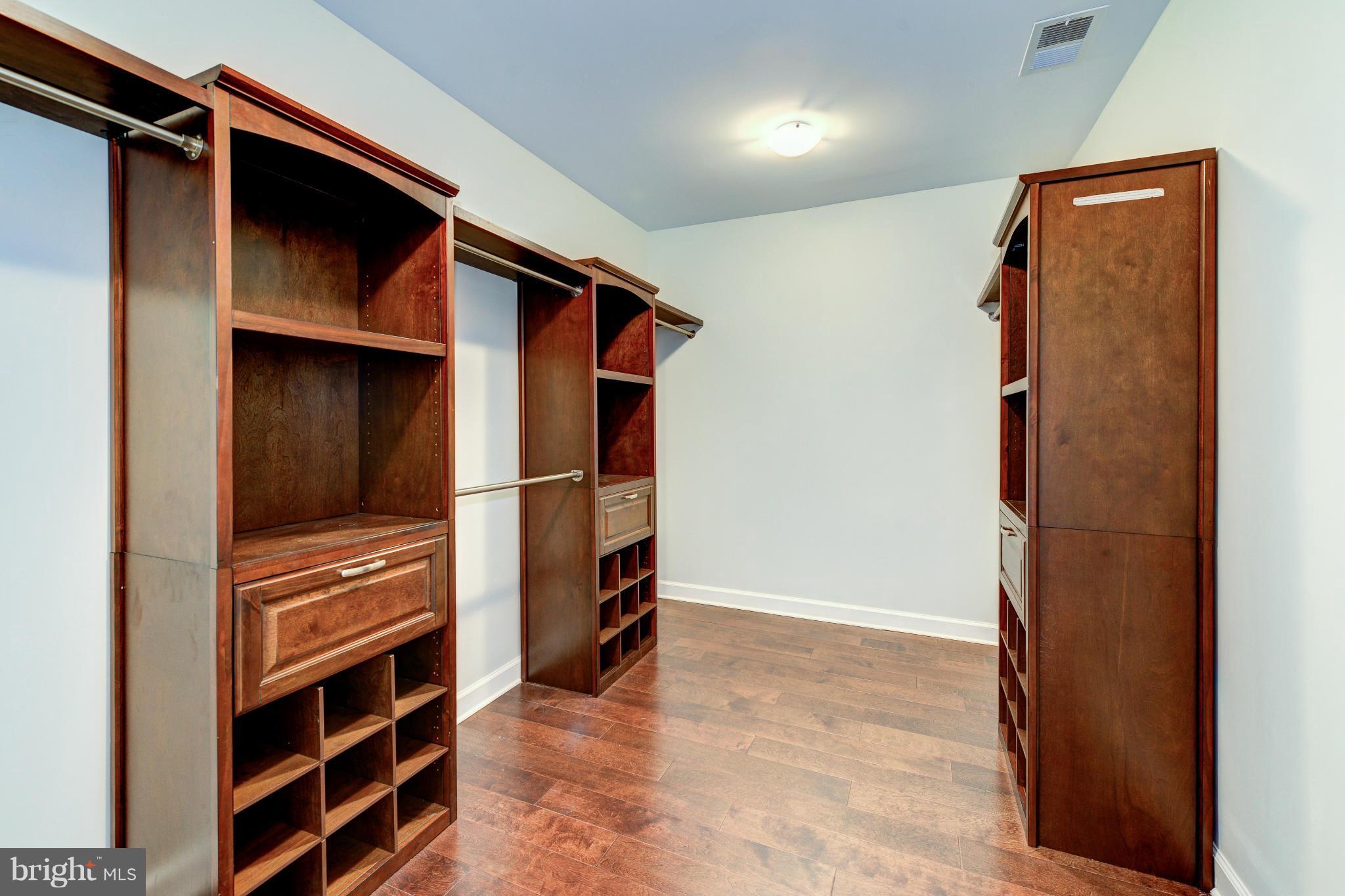 WESTGATE - Residential