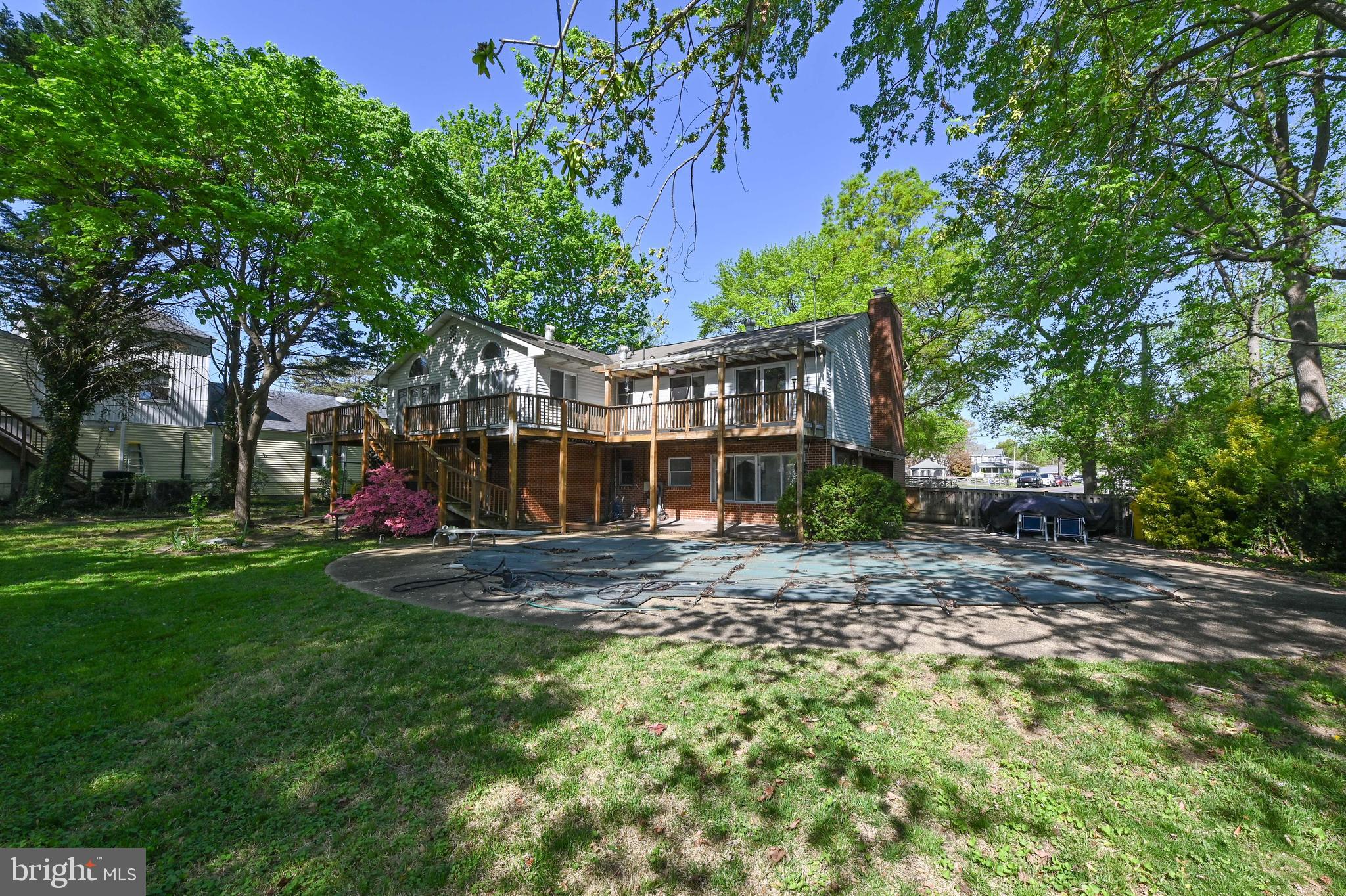 LOCH HAVEN - Residential