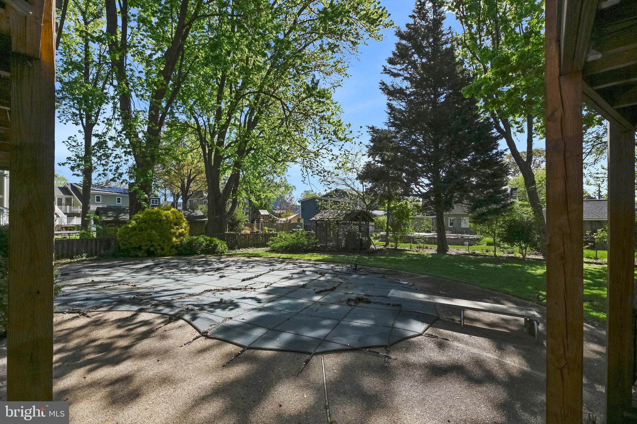 LOCH HAVEN - Residential