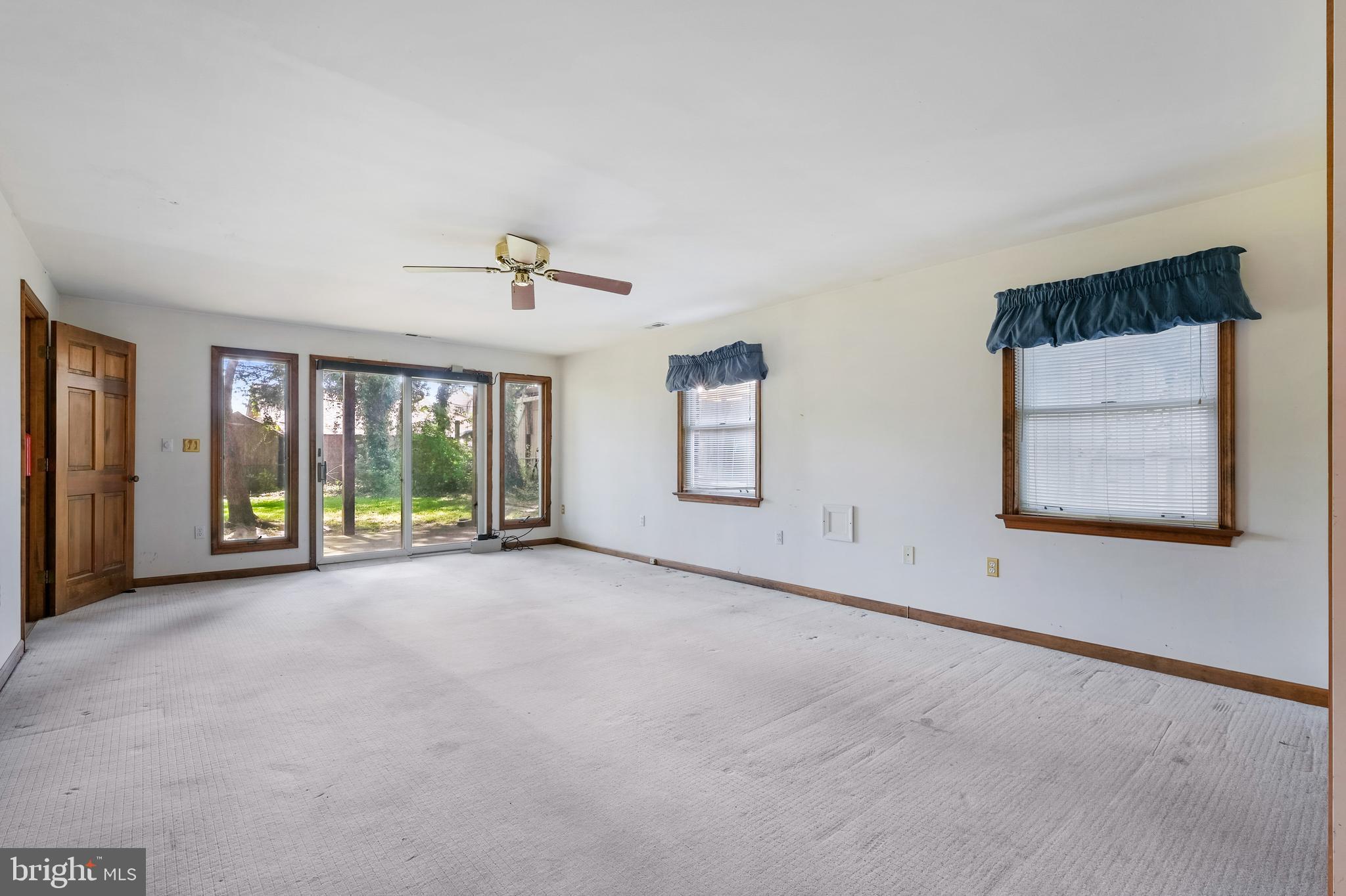 LOCH HAVEN - Residential