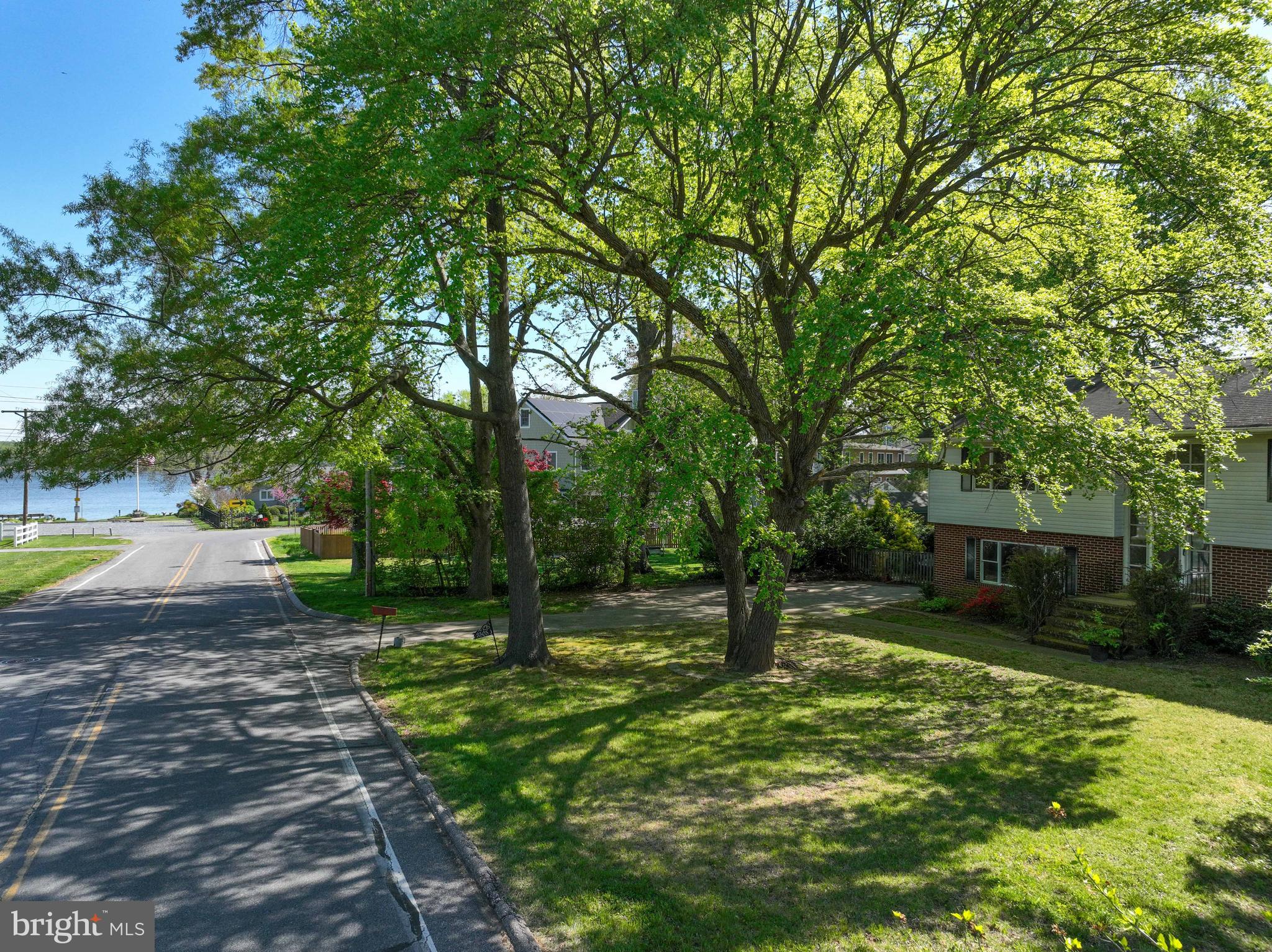 LOCH HAVEN - Residential