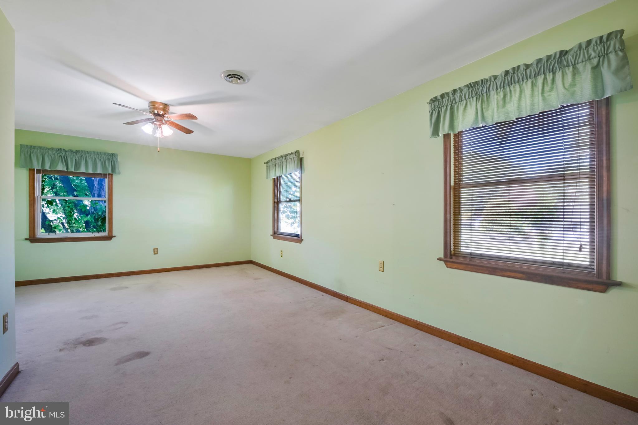 LOCH HAVEN - Residential