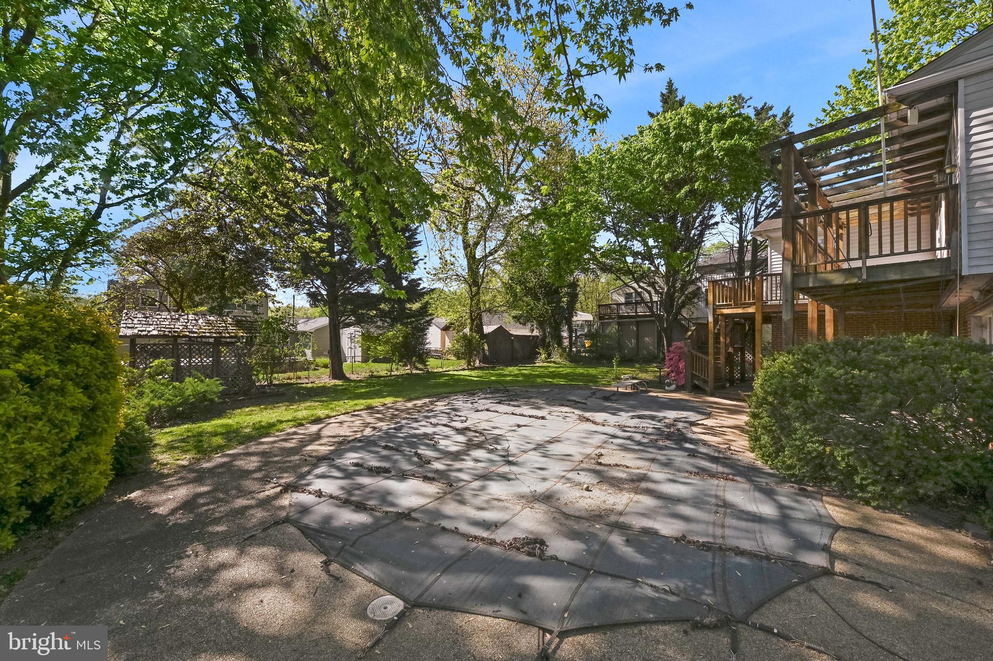 LOCH HAVEN - Residential