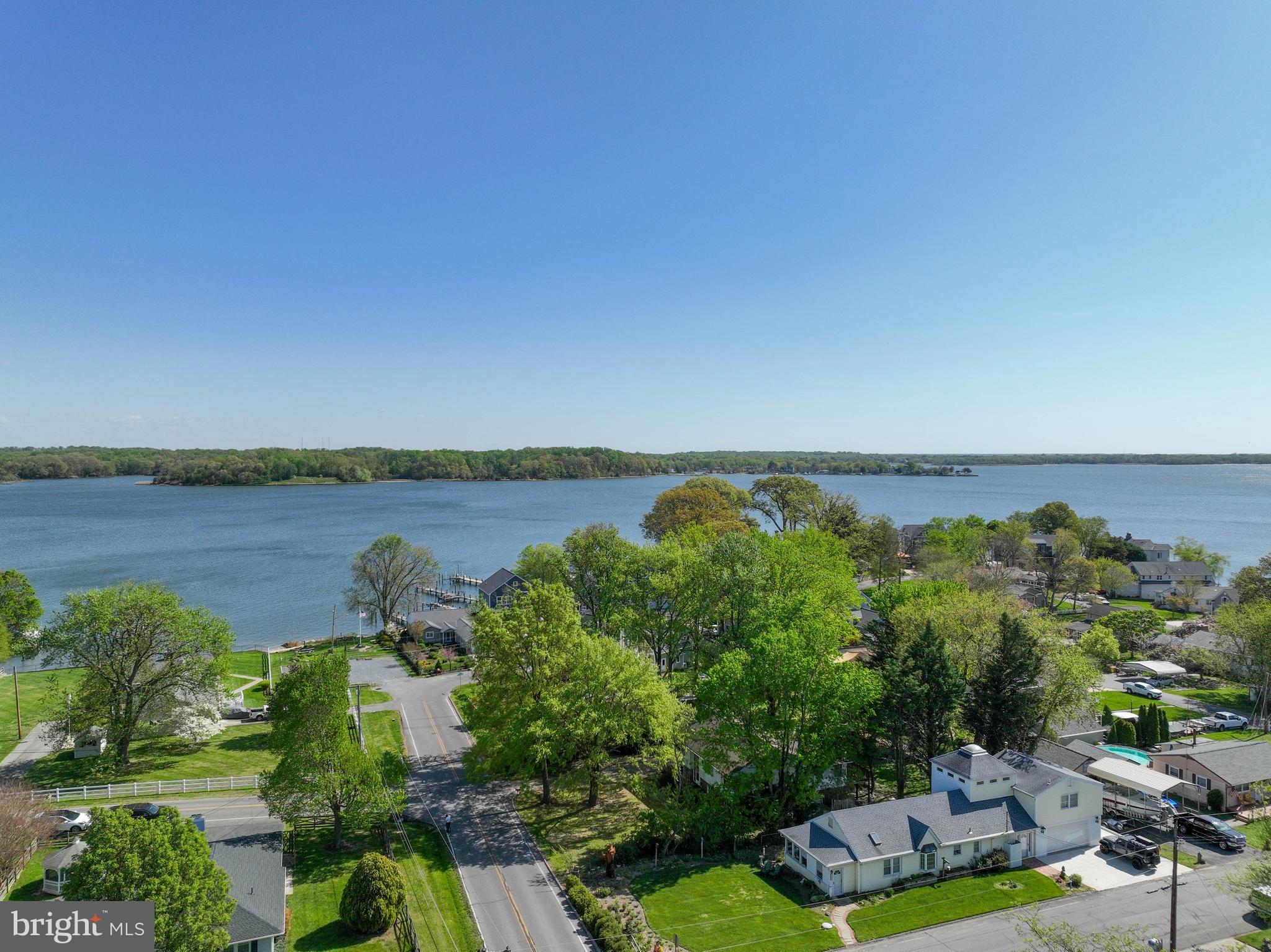 LOCH HAVEN - Residential