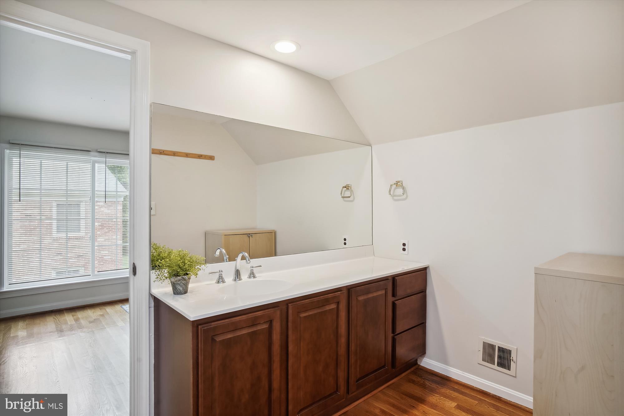 OLD FARM - Residential Lease