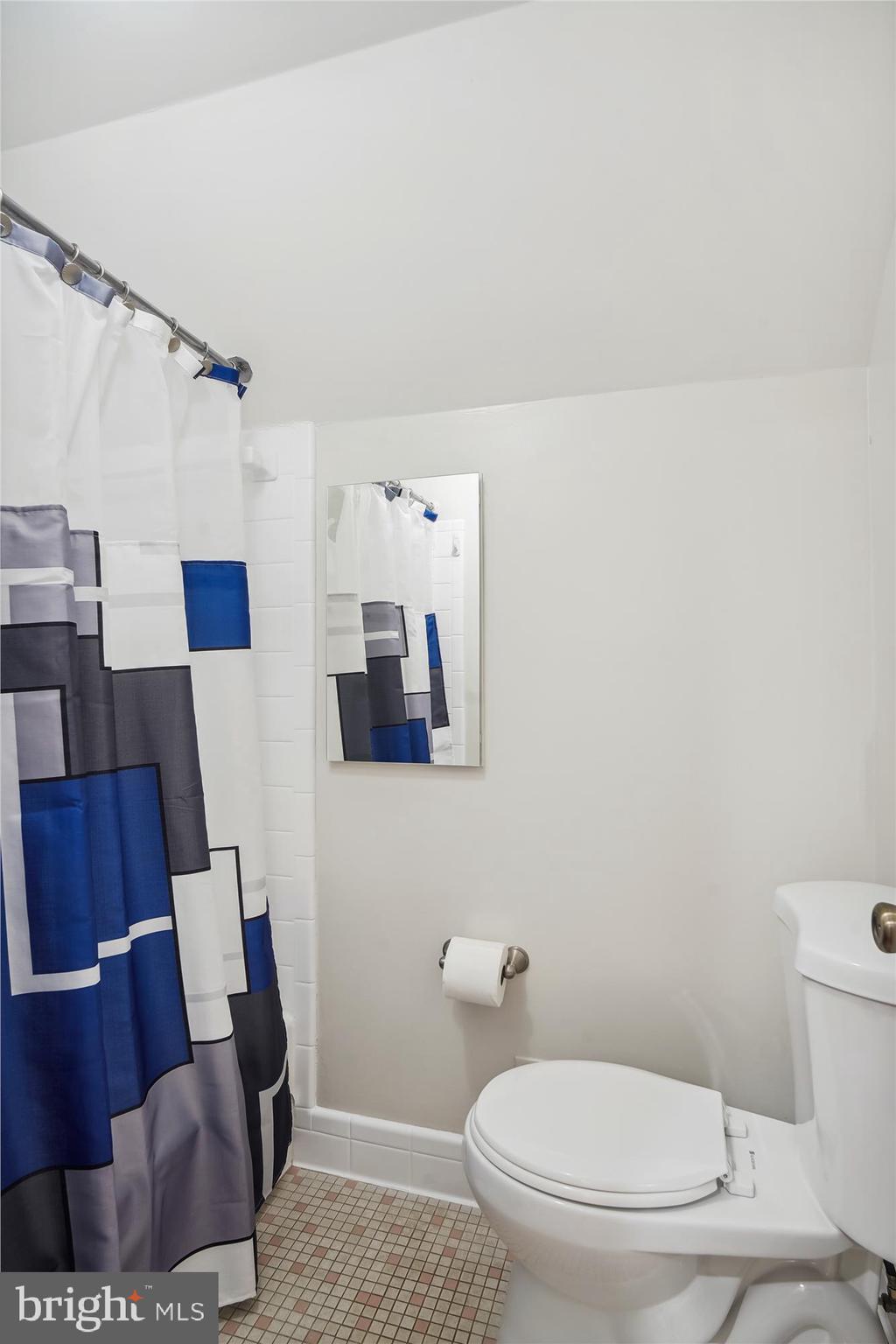 OLD FARM - Residential Lease