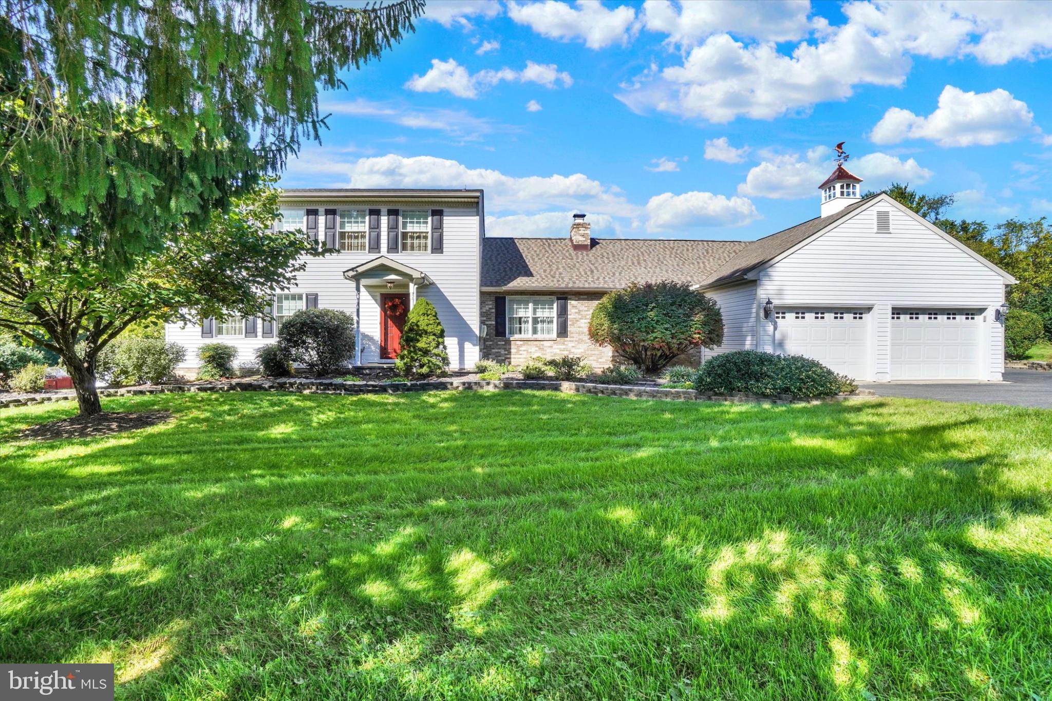 1902 PARKWOOD DRIVE