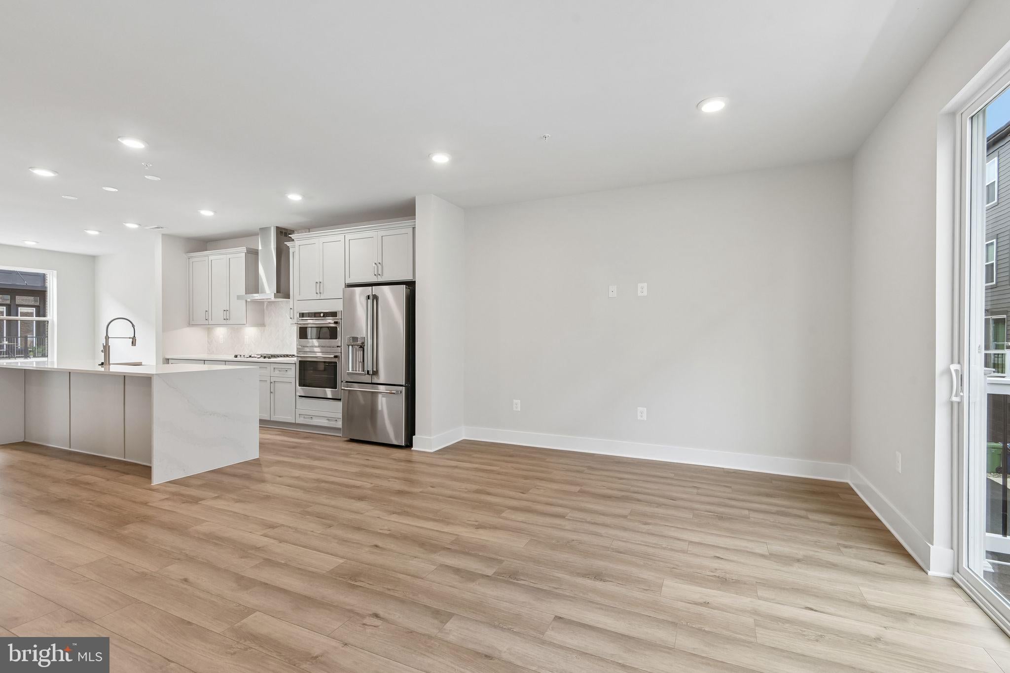 2721 FERRY BAR DRIVE