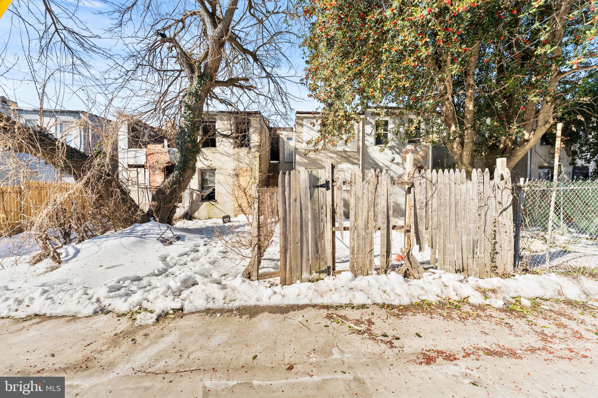 SANDTOWN-WINCHESTER - Residential