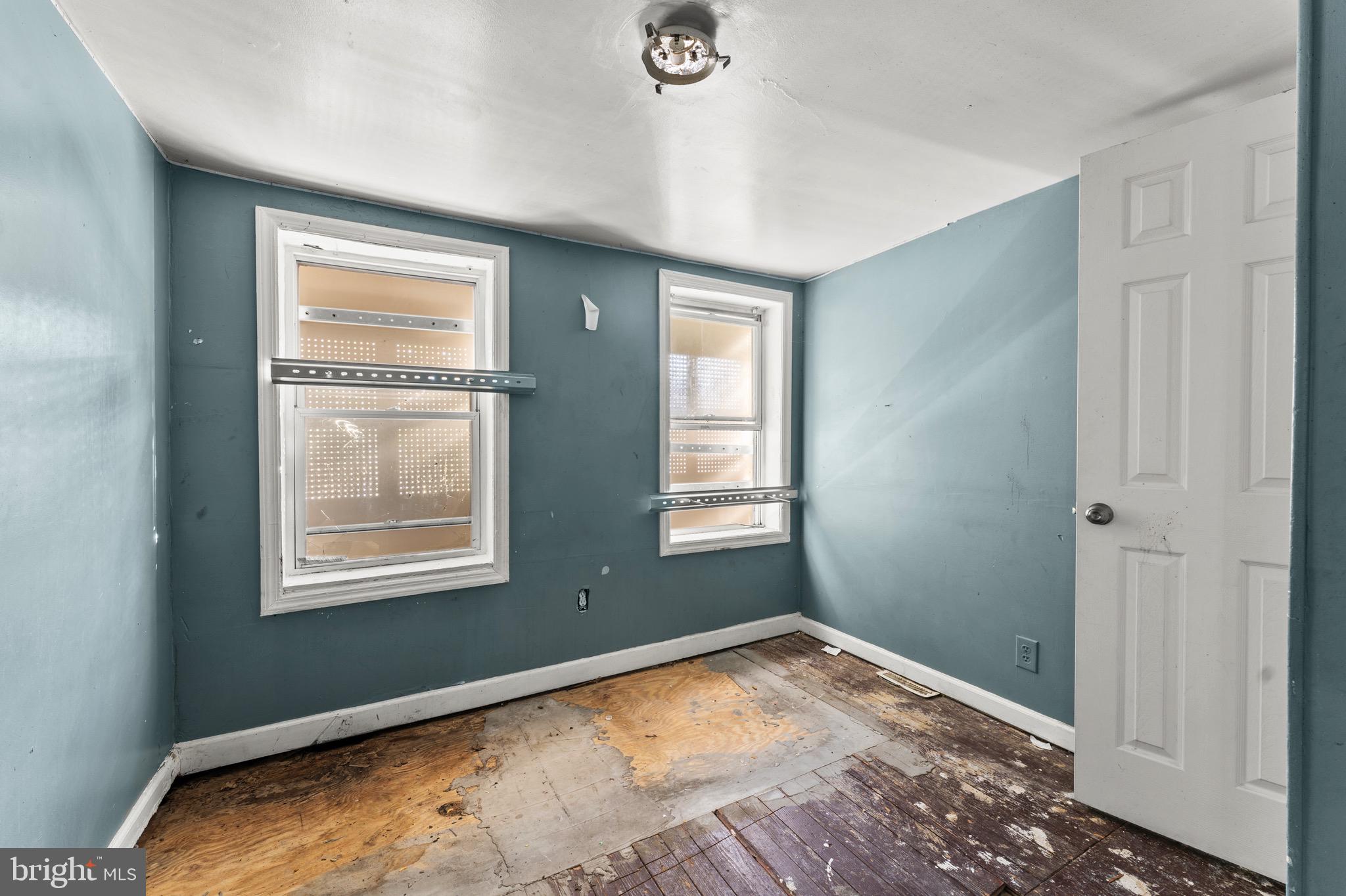 SANDTOWN-WINCHESTER - Residential