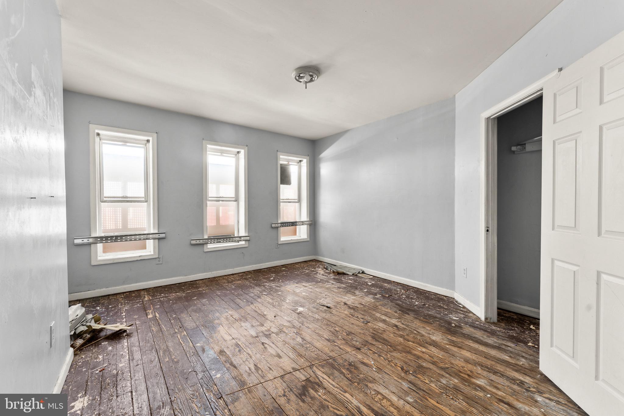 SANDTOWN-WINCHESTER - Residential