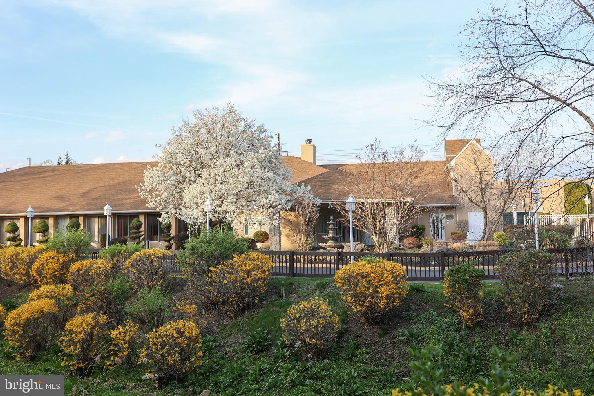 ASHTON-WOODENBRIDGE - Residential