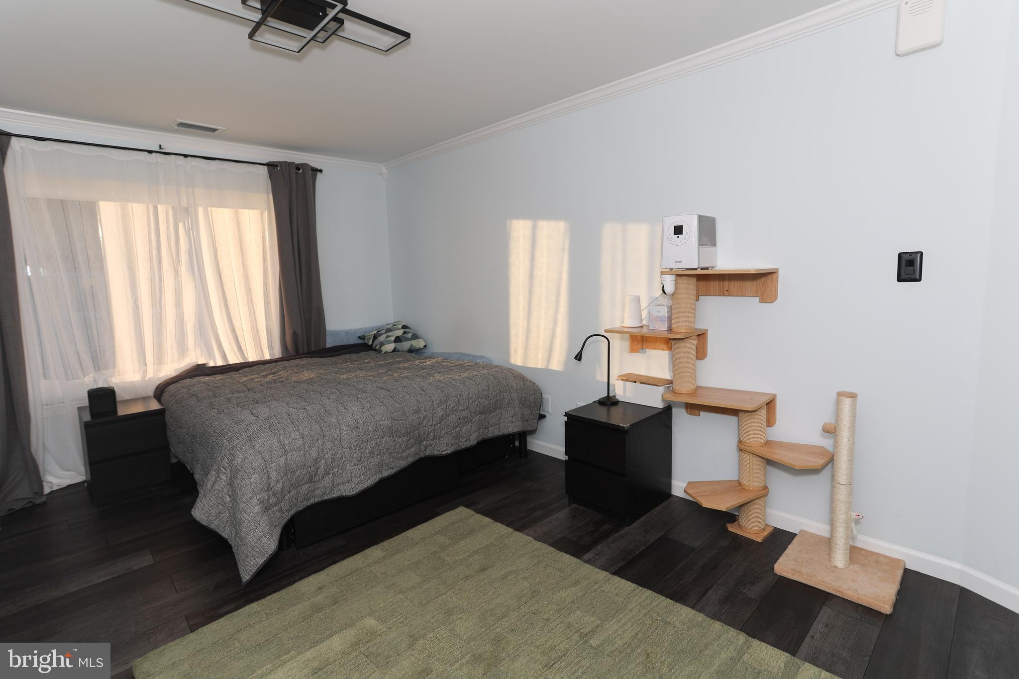 ASHTON-WOODENBRIDGE - Residential