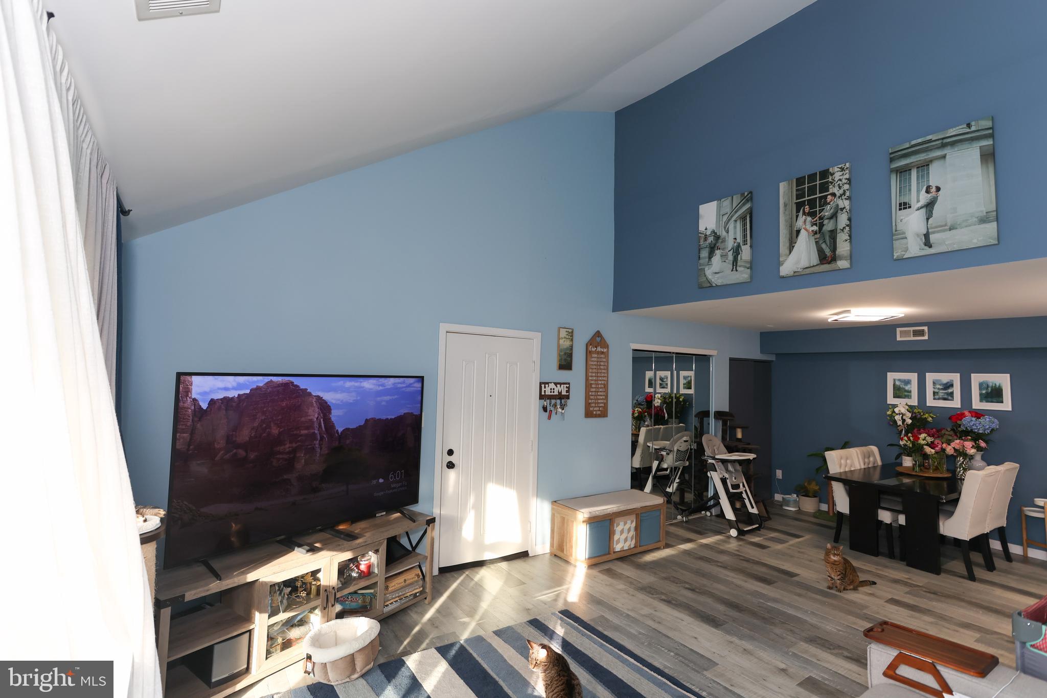 ASHTON-WOODENBRIDGE - Residential