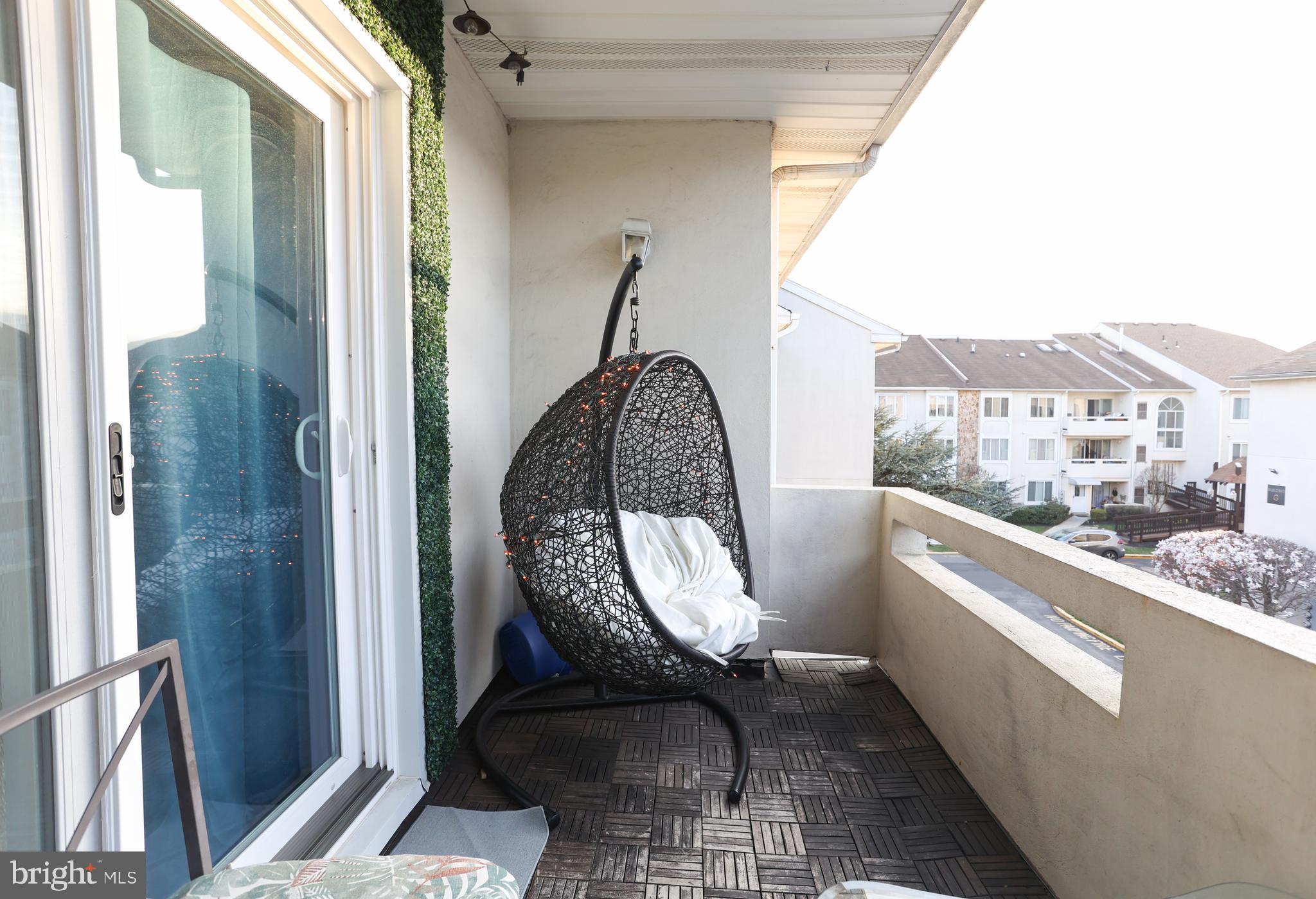 ASHTON-WOODENBRIDGE - Residential