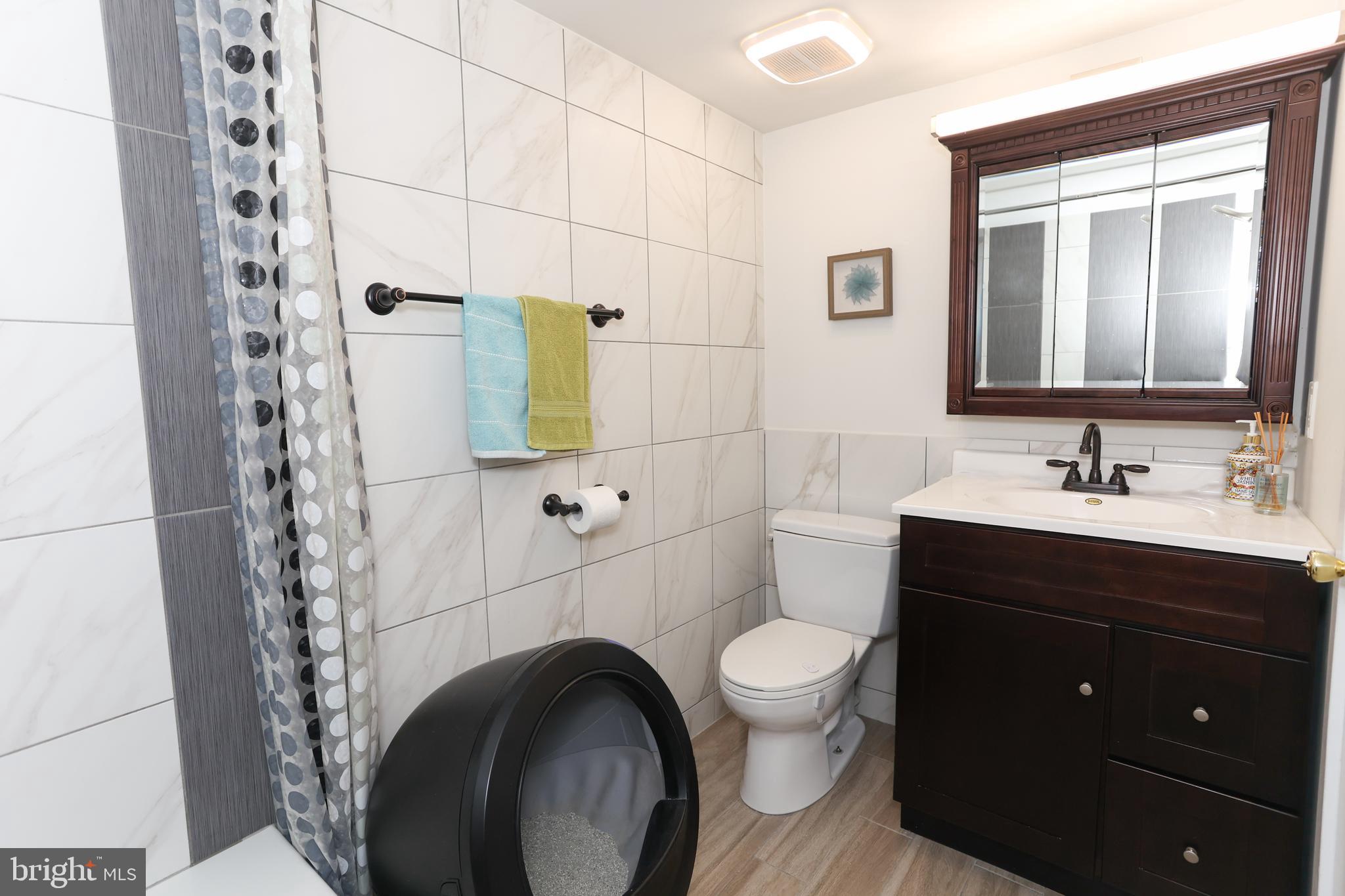 ASHTON-WOODENBRIDGE - Residential