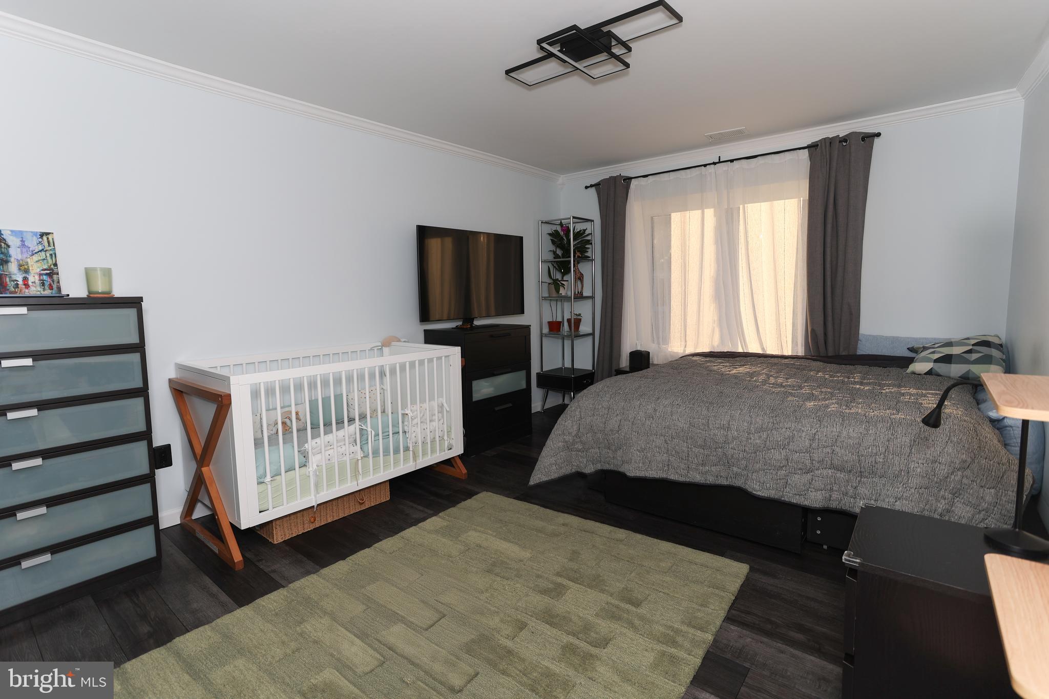 ASHTON-WOODENBRIDGE - Residential